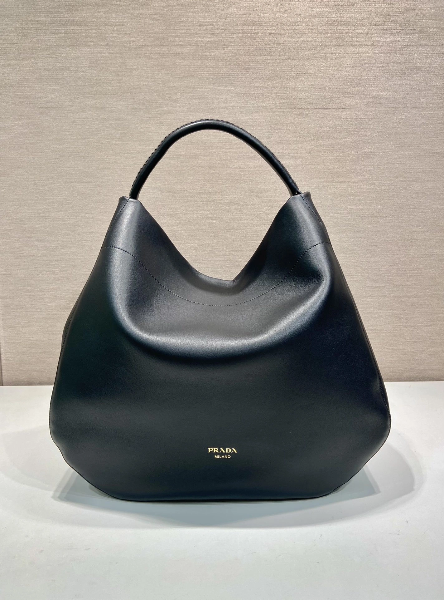 MOMO-- Pr141 1BC219_2CYS_F0002_V_OOO cowhide high quality version item:D-B000K2233