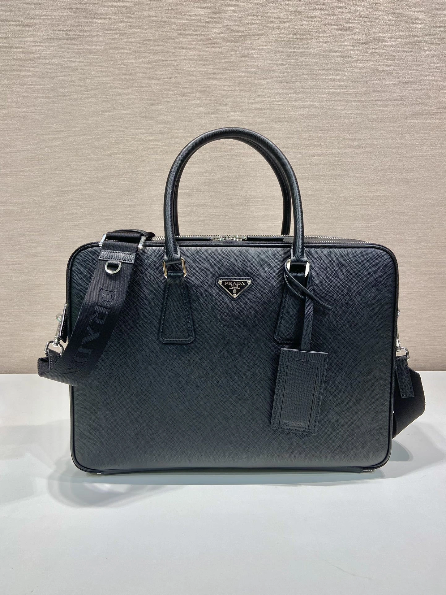 MOMO-- Pr141 2VE022_9Z2_F0002_V_OOO high quality version Saffiano item:D-B000K2016