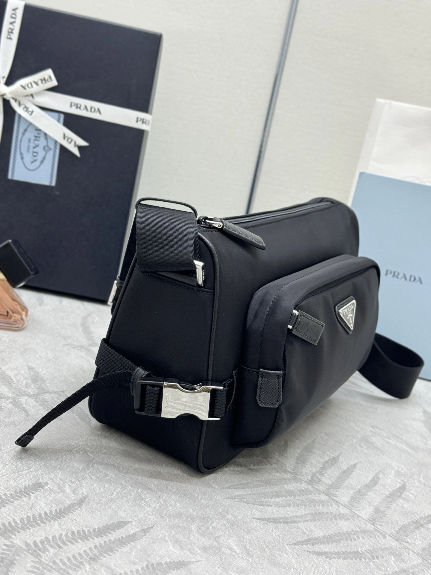 MOMO-- Pr141 2VH192_2DMG_F0002_V_OOO high quality version cowhide item:E-B000K0653