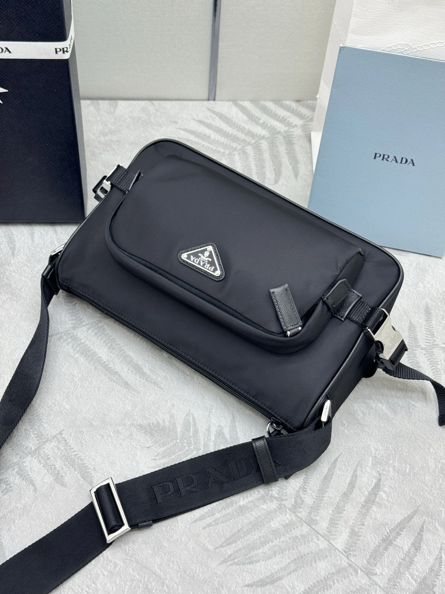 MOMO-- Pr141 2VH192_2DMG_F0002_V_OOO high quality version cowhide item:E-B000K0653