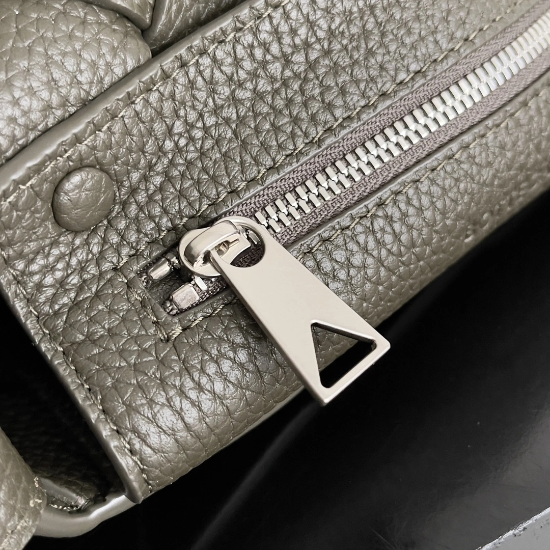 MOMO-- V595t1 795637V4FV13386 high quality version Calfskin Diago item:E-B063A0805