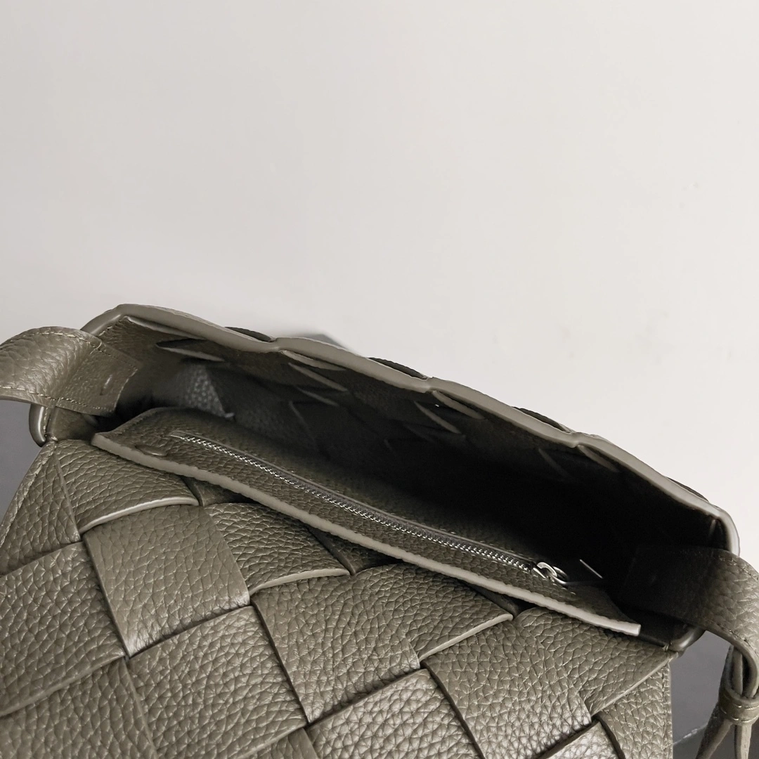 MOMO-- V595t1 795637V4FV13386 high quality version Calfskin Diago item:E-B063A0805