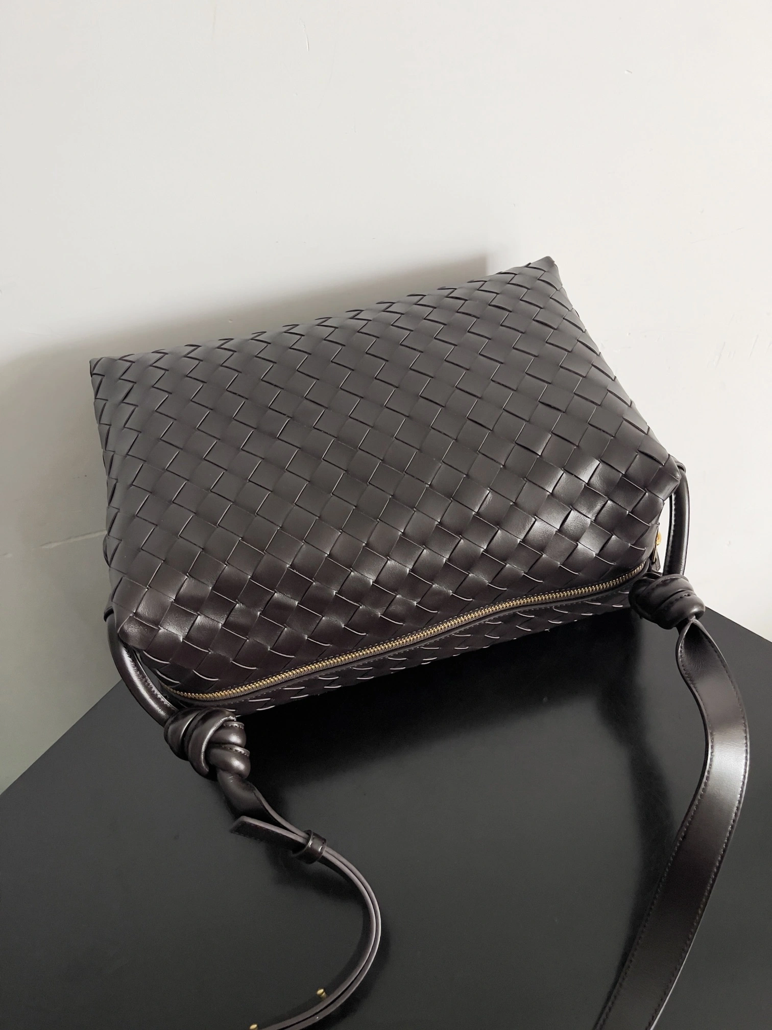 MOMO-- V595t1 796619V2HL12190 high quality version Loop weekender item:E-B063A0953