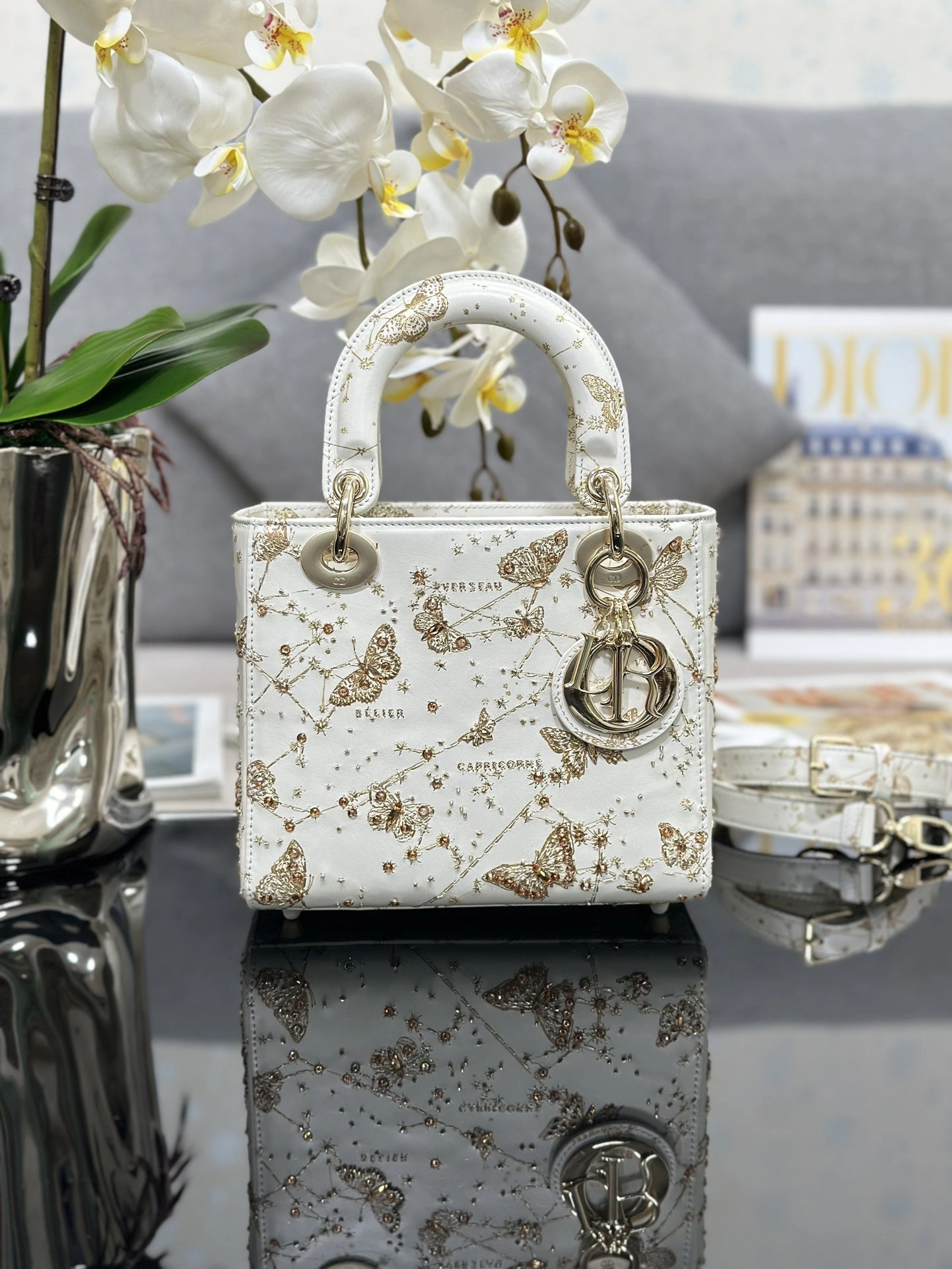 MOMO--4ior M0531OBZY-M933 high quality version cowhide embroidery item:F-B813A2308