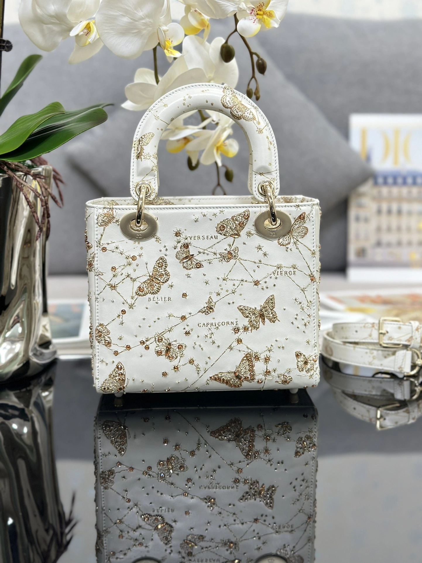 MOMO--4ior M0531OBZY-M933 high quality version cowhide embroidery item:F-B813A2308