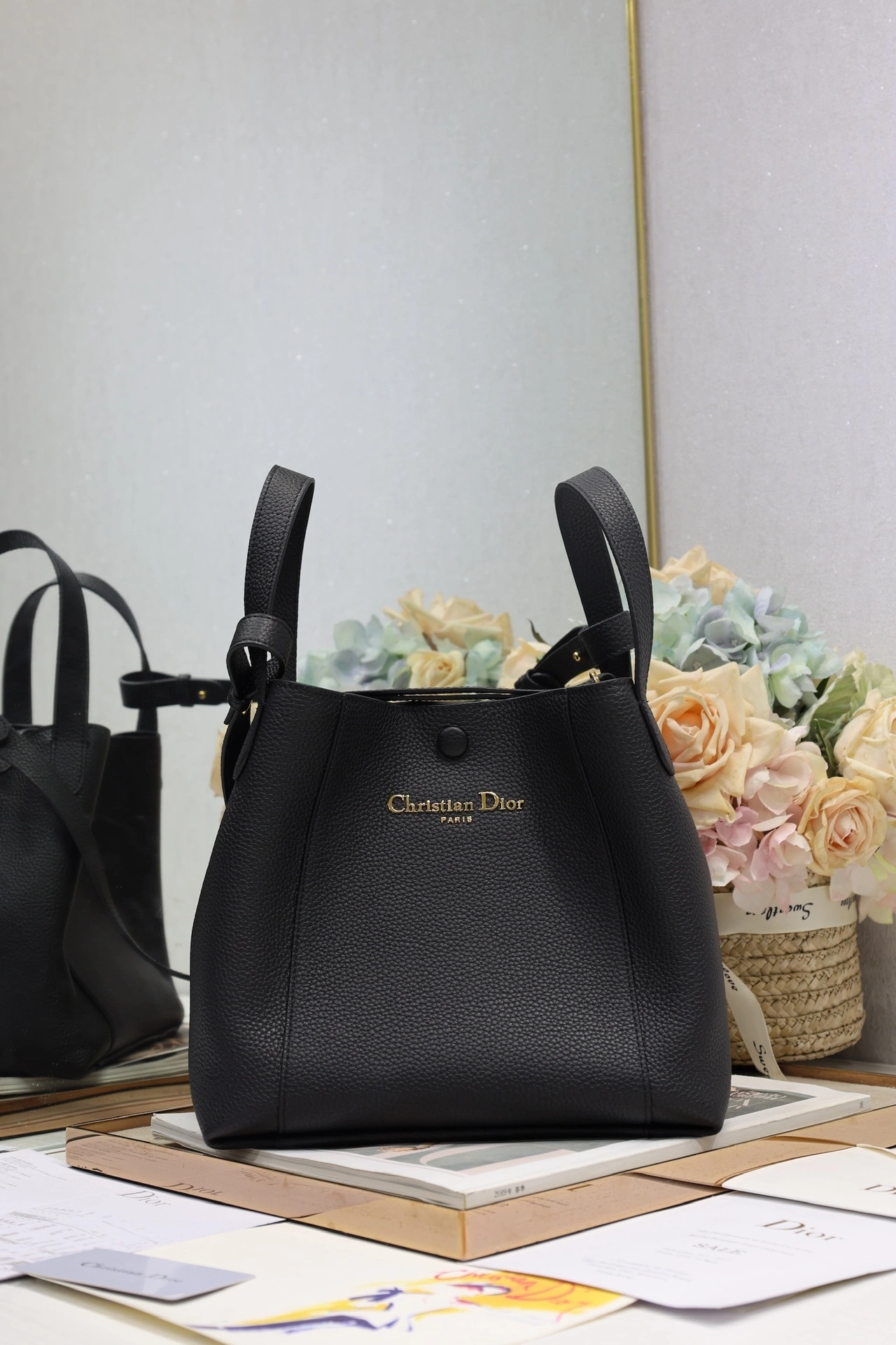 MOMO--4ior M2841USKU-M900 high quality version Signature cowhide item:E-B000L2026T