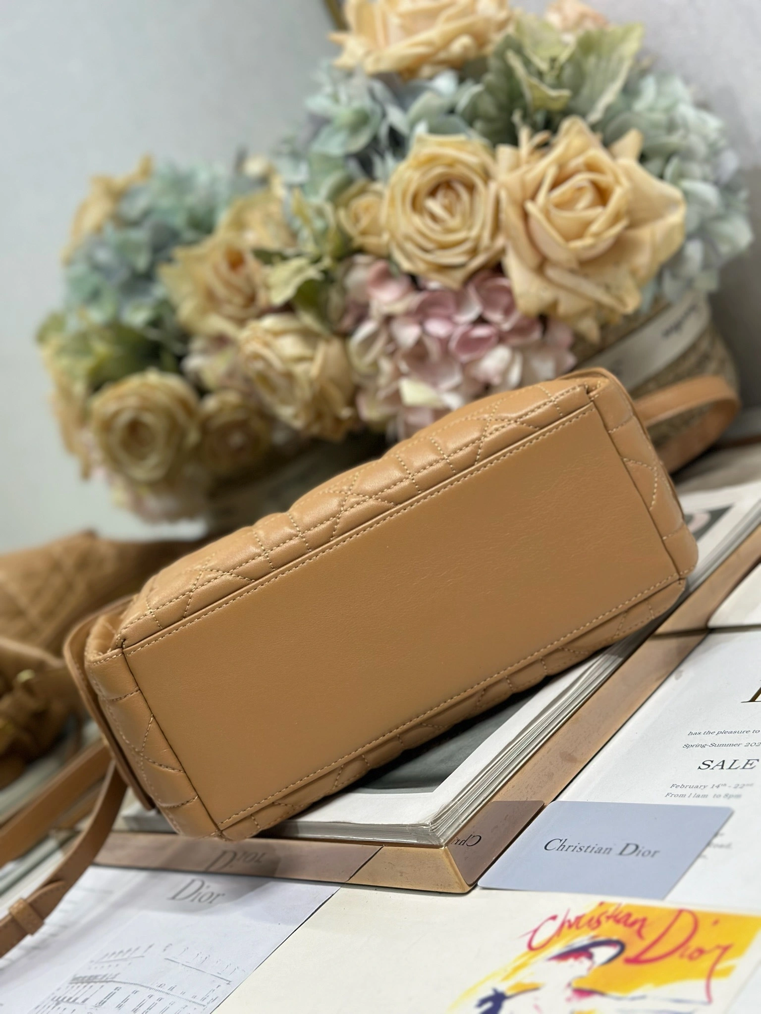 MOMO--4ior M6323UUVB-34UU high quality version D-Dream sheepskin item:E-B000L2032T