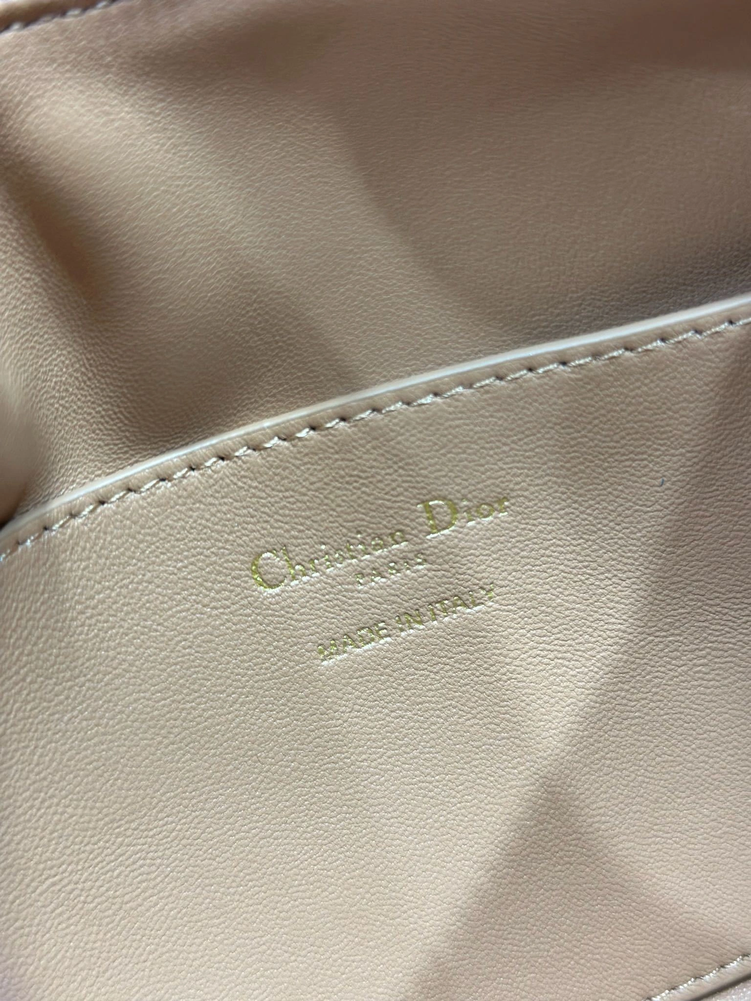 MOMO--4ior M6323UUVB-34UU high quality version D-Dream sheepskin item:E-B000L2032T