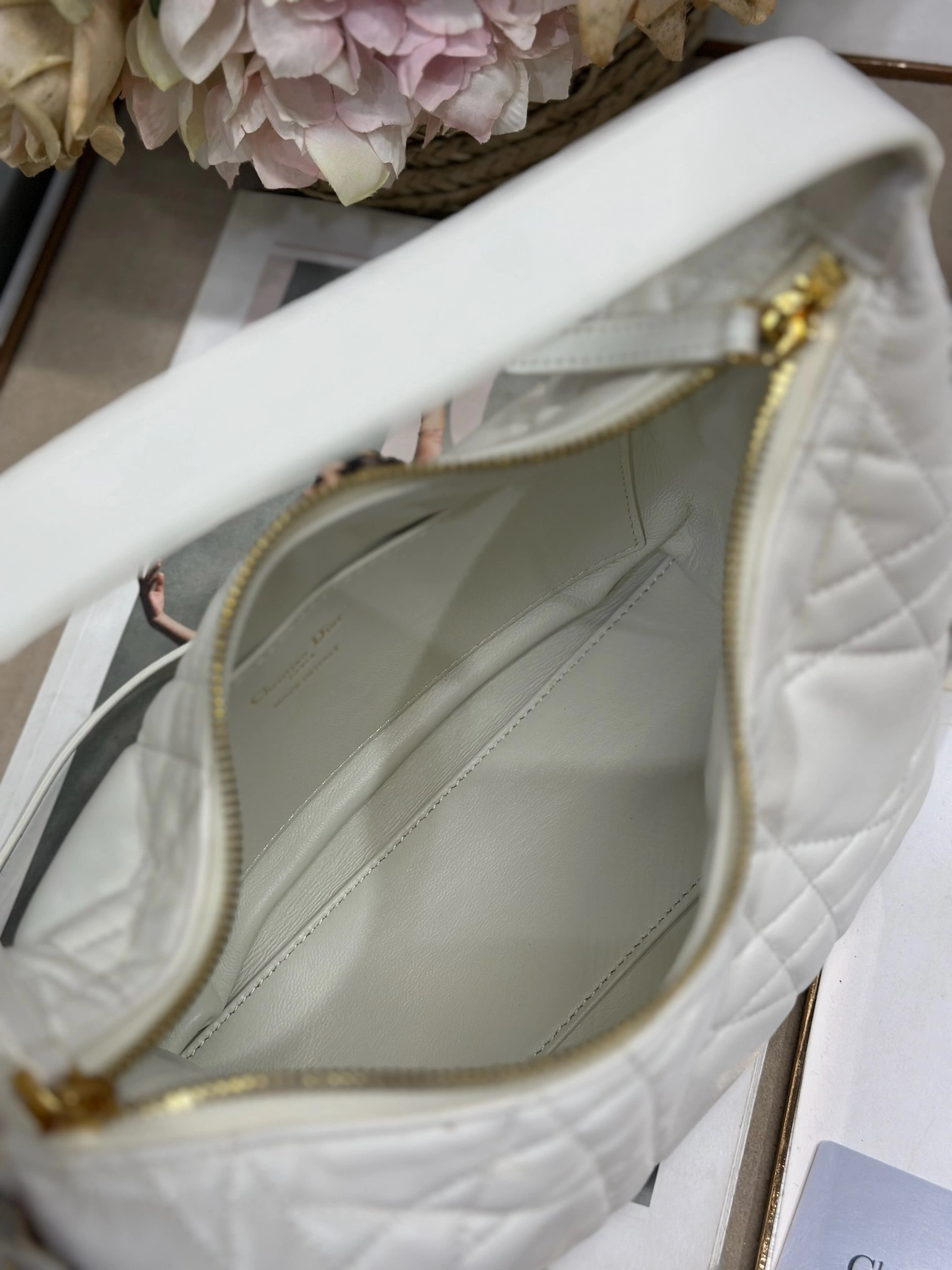 MOMO--4ior M6323UUVB_M030 high quality version D-Dream sheepskin item:E-B000L2006T
