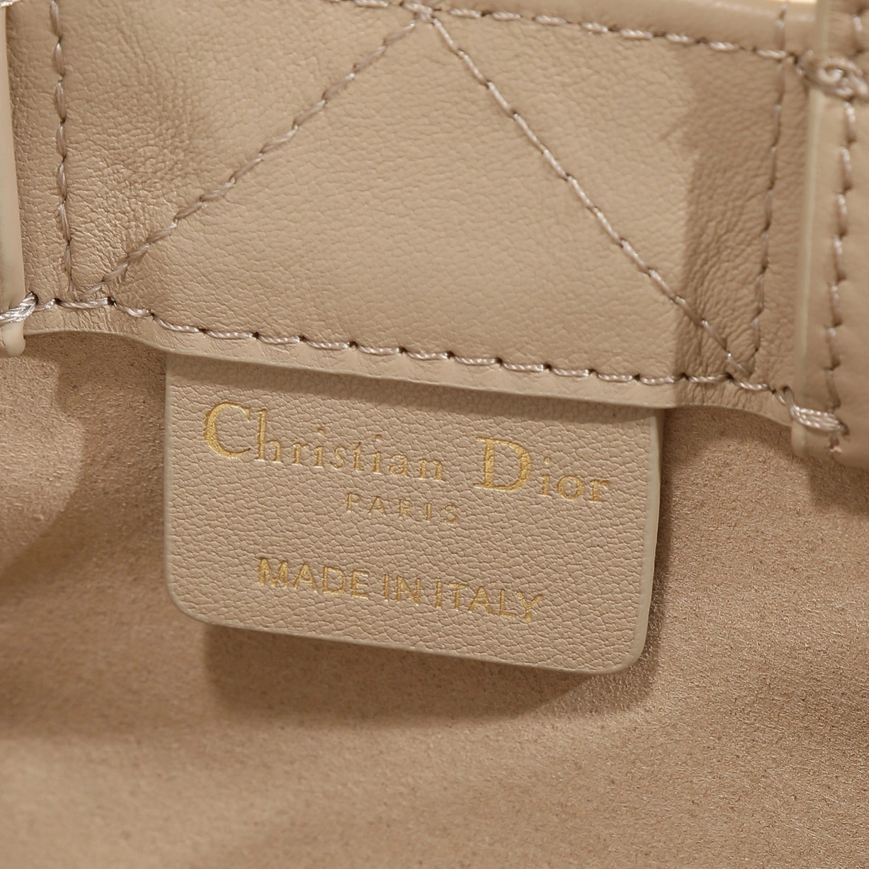 MOMO--4ior S5573OWHP-M59U high quality version Book Tote cowhide item:E-B000L2060T