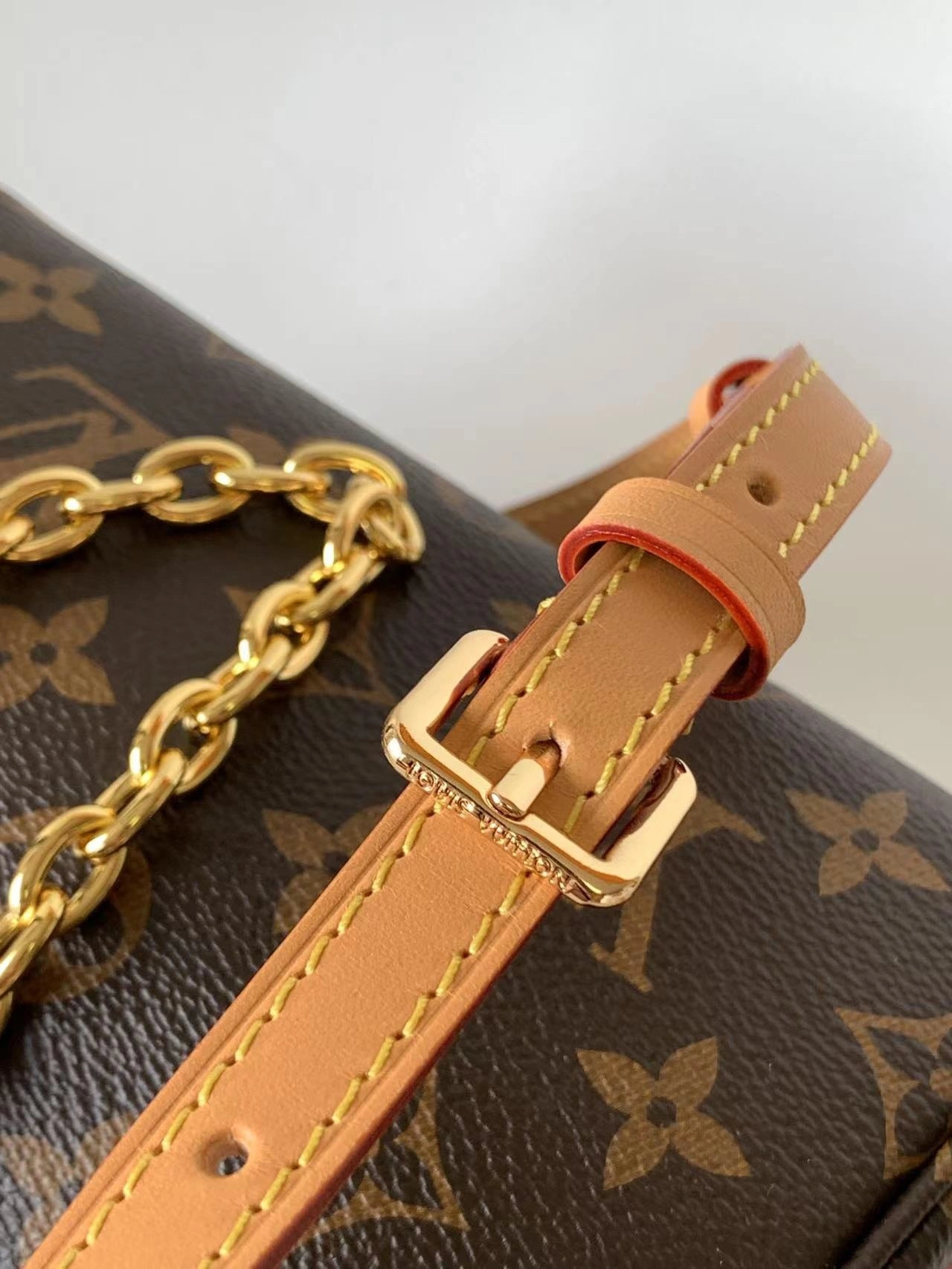 MOMO--8V M82335 high quality version Mini Bumbag Gradient cowhide item:F-B000A2129