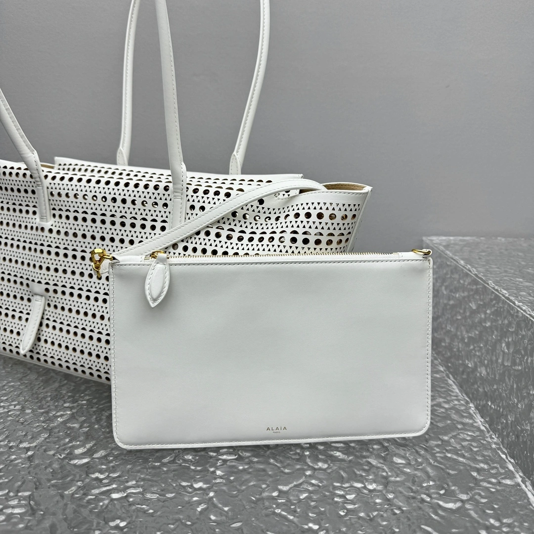 MOMO--Other brands AA1S03132CA303010 high quality version LE MINA item:E-B000A1337