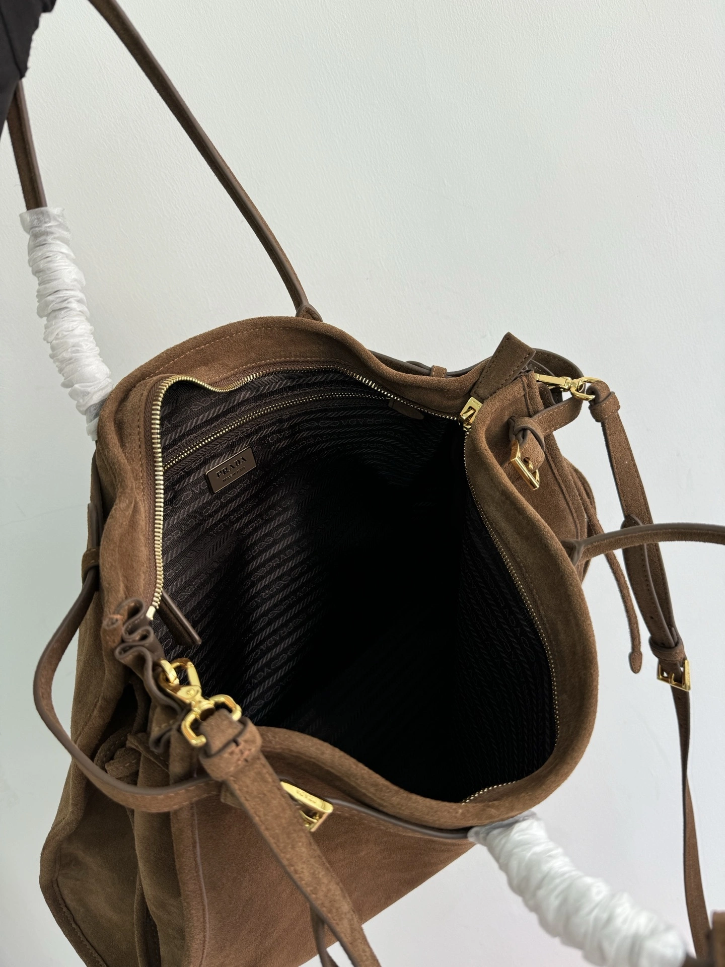 MOMO--Pr141 1BA439_2C4S_F0324_V_OOO high quality version cowhide item:E-B063M0499H