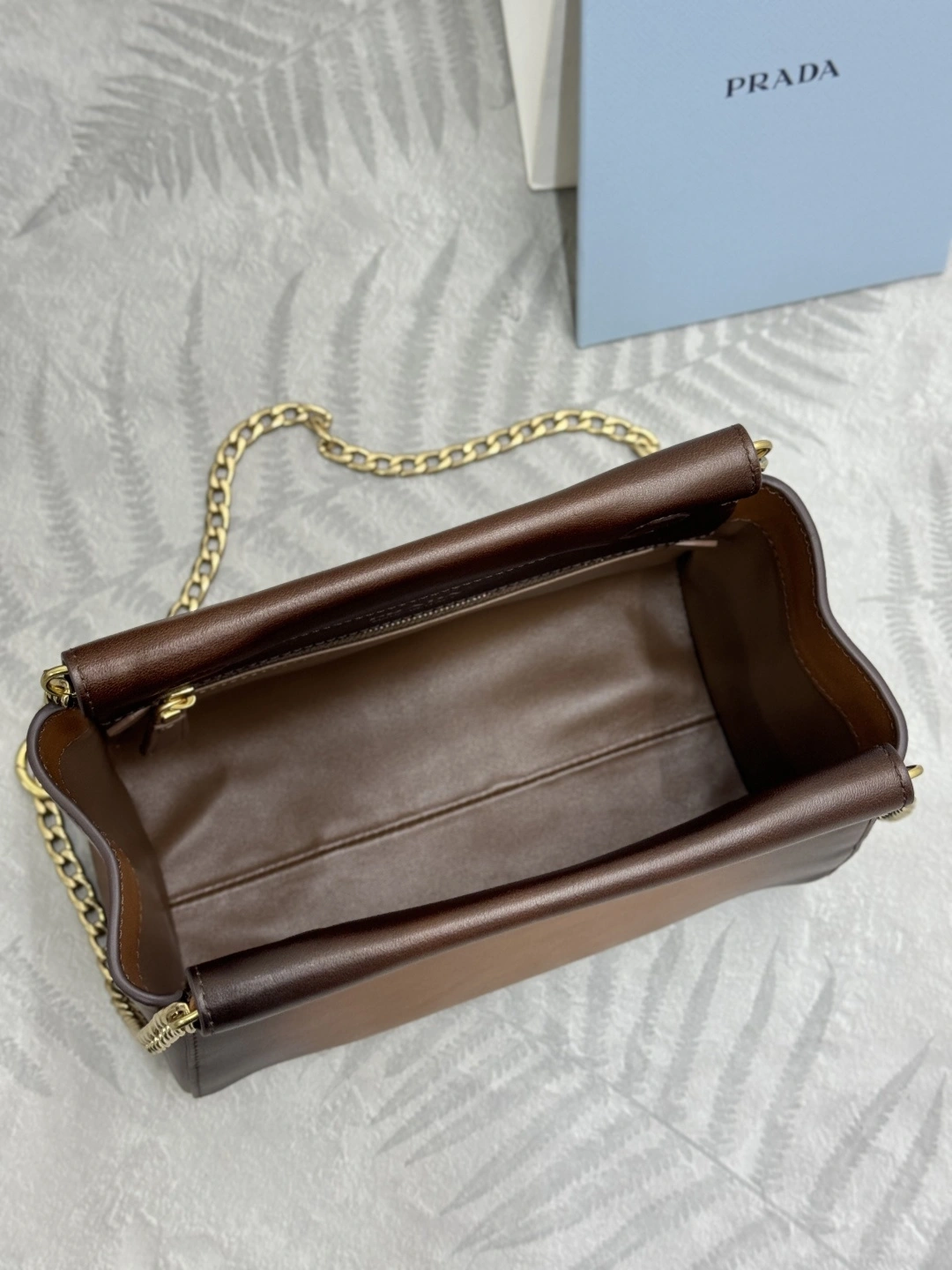 MOMO--Pr141 1BC263_2HMZ_F0046 high quality version Enchaîné cowhide item:E-B000K0734