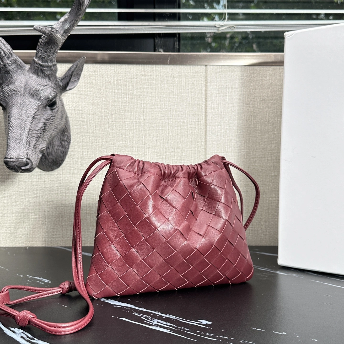 MOMO- V595t1 816987V3IV15562 high quality version Dustbag cowhide item：E-B177I2514
