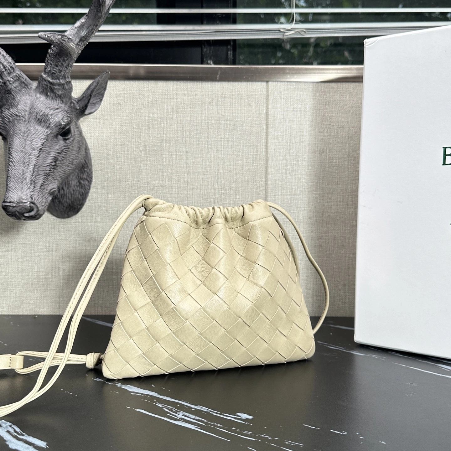MOMO- V595t1 816987V3IV19197 high quality version Dustbag cowhide item：E-B177I2515