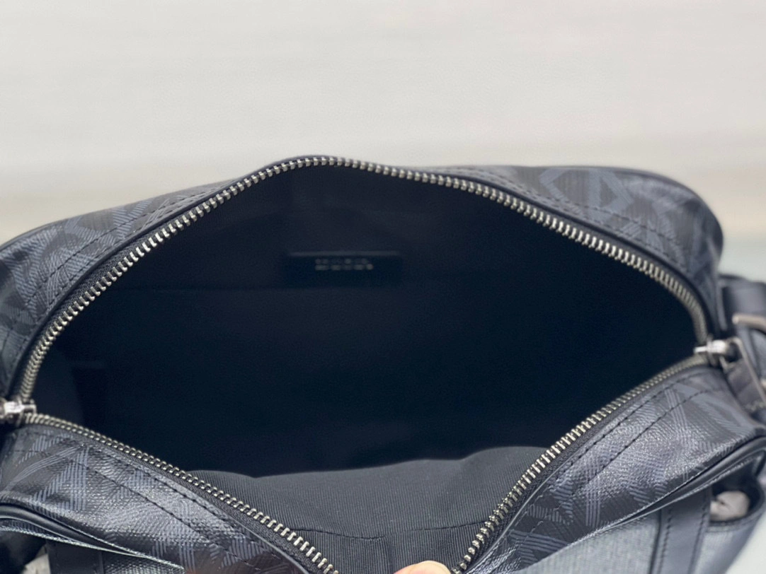 MOMO- high quality version 1ESME077CDP-H43E Hit the Road cowhide item：C-B564A0903C