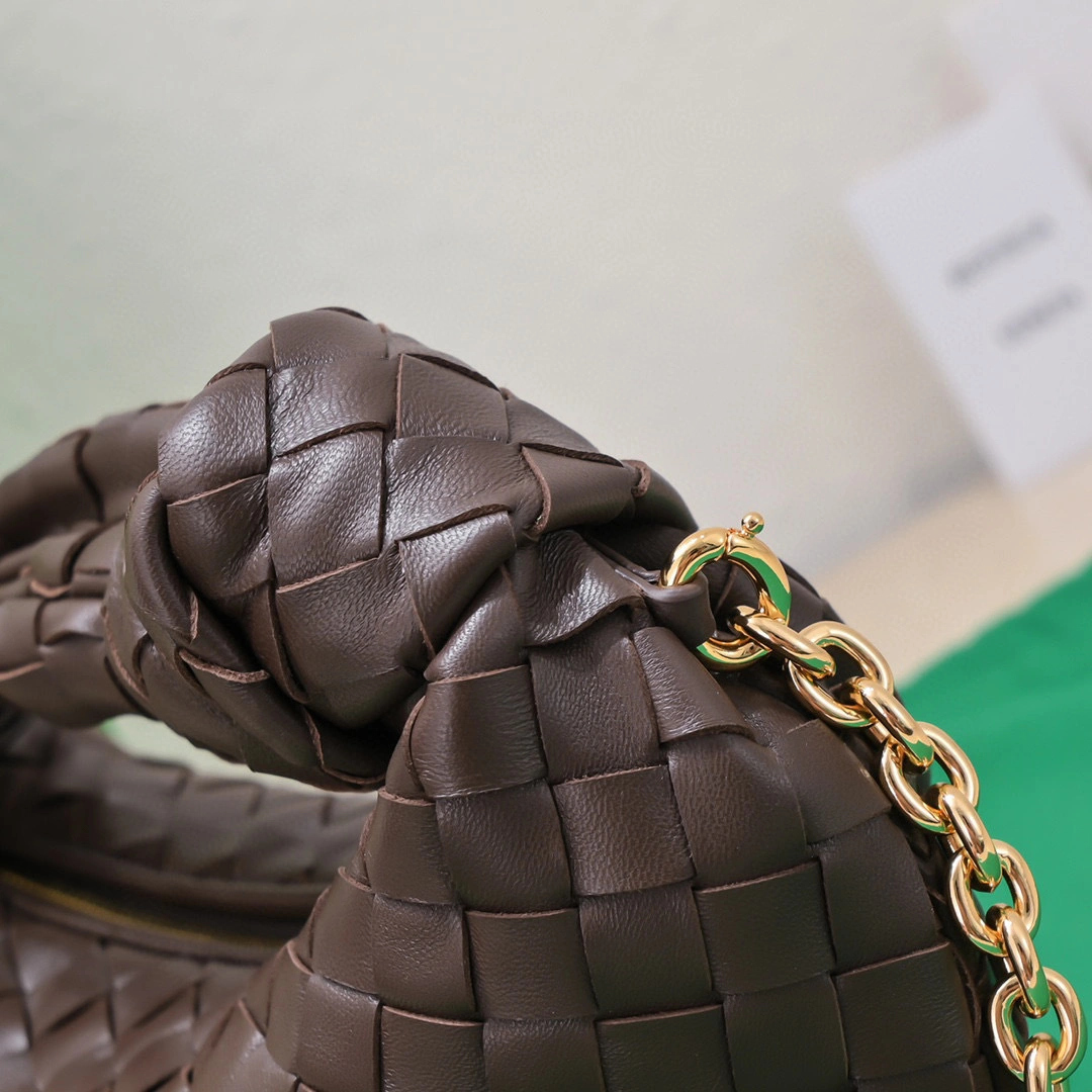 MOMO- high quality version 709562VCPP12127 chain jodie sheephide item：B-B564H2710C