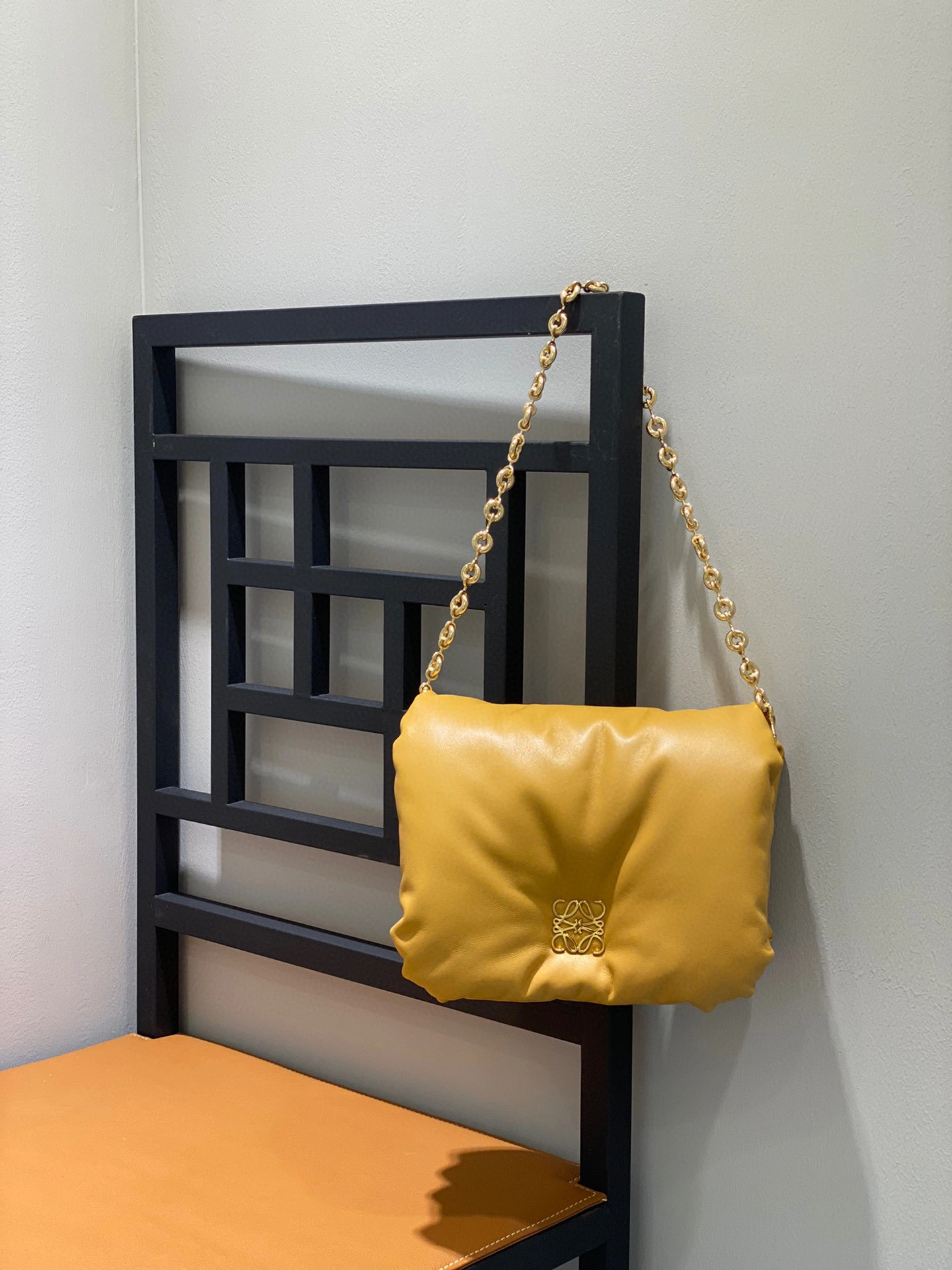 MOMO- high quality version AP40P41X01-3510 Puffer Goya sheephide item：B-B063L1608C