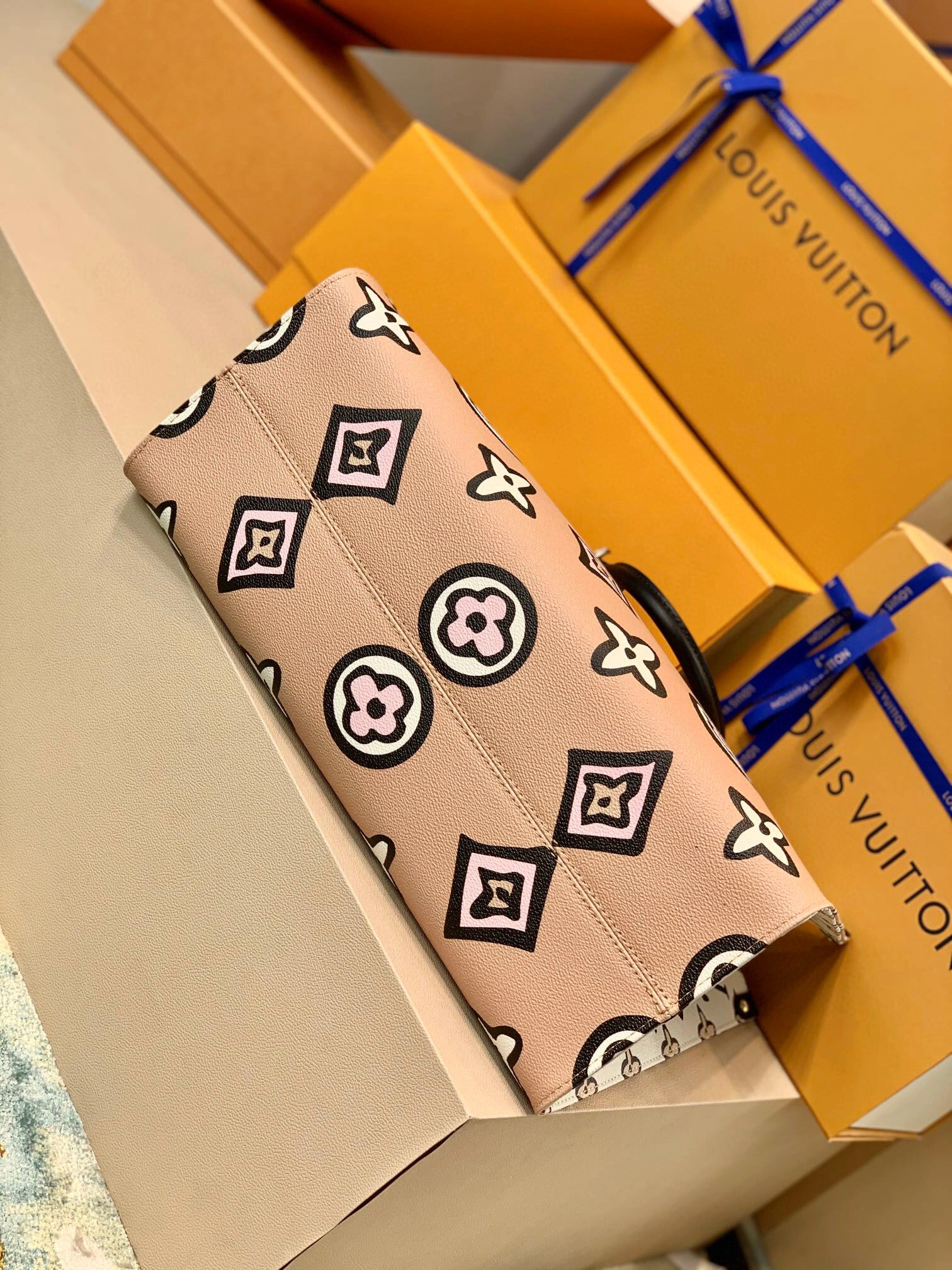 ONTHEGO m45814 item:B-B182A1010
