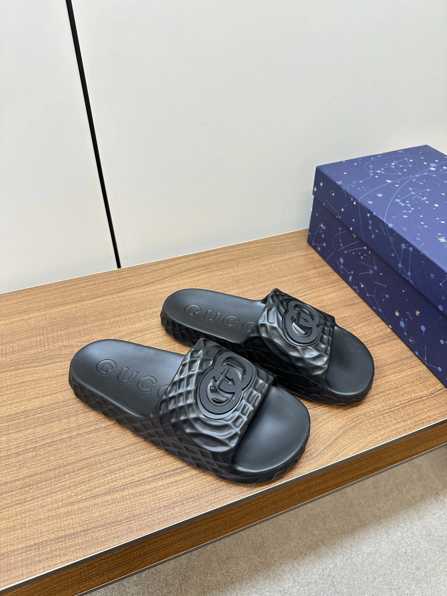 OOBB--- 6u33i 770801 J8710 1000 Thick soles：2CM item:D-X062E2016W