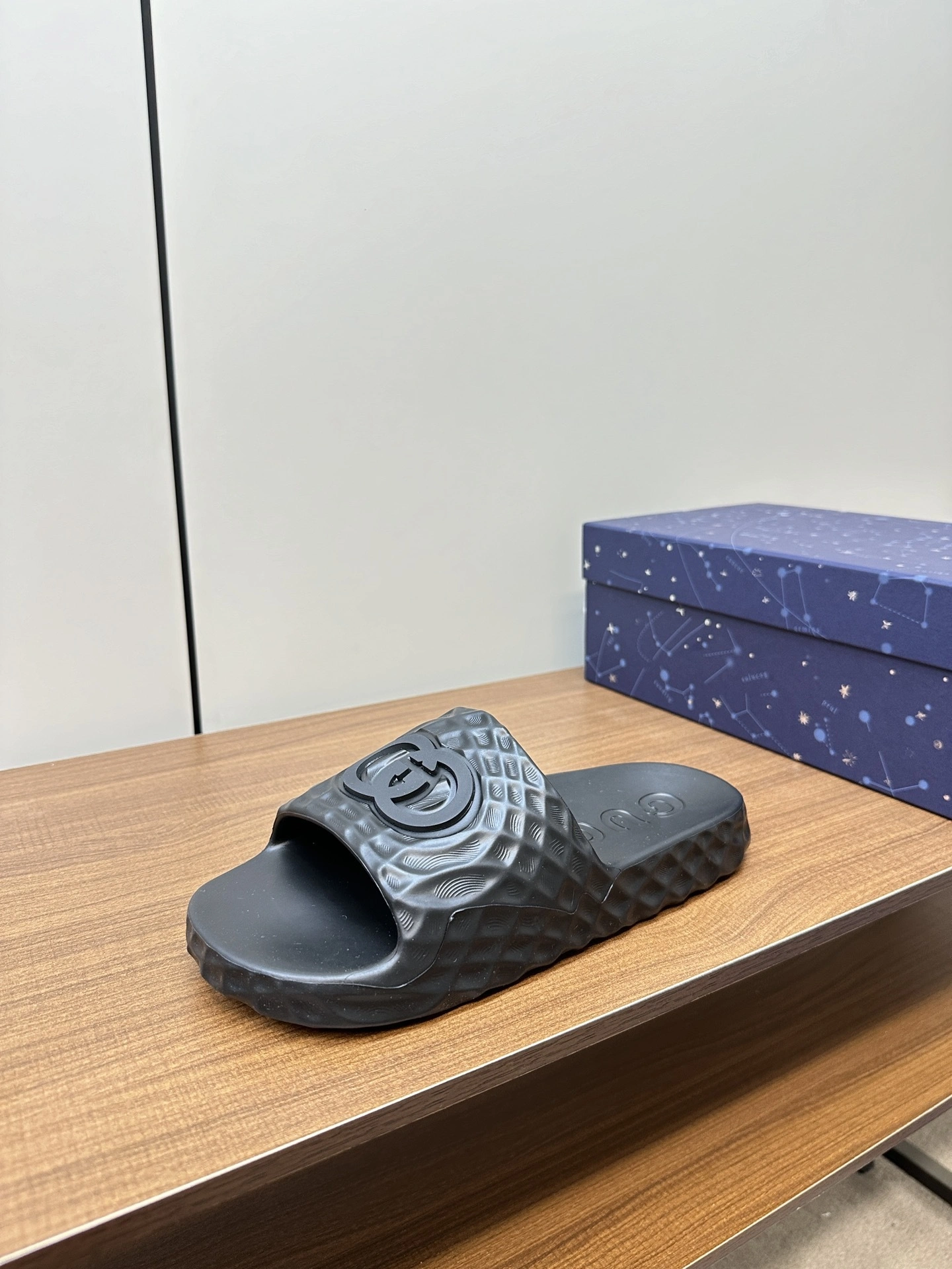 OOBB--- 6u33i 770801 J8710 1000 Thick soles：2CM item:D-X062E2016W