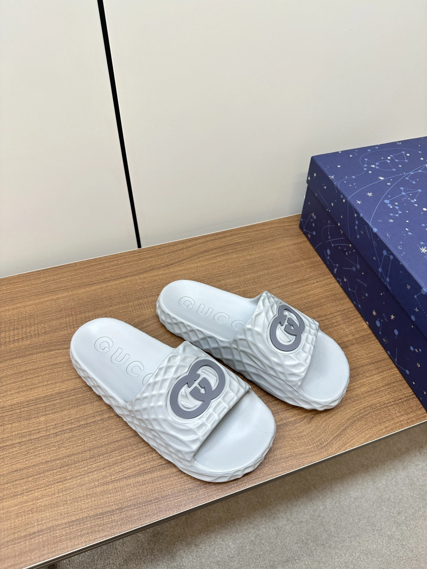 OOBB--- 6u33i 770801 J8710 1445 Thick soles：2CM item:D-X062E2017W