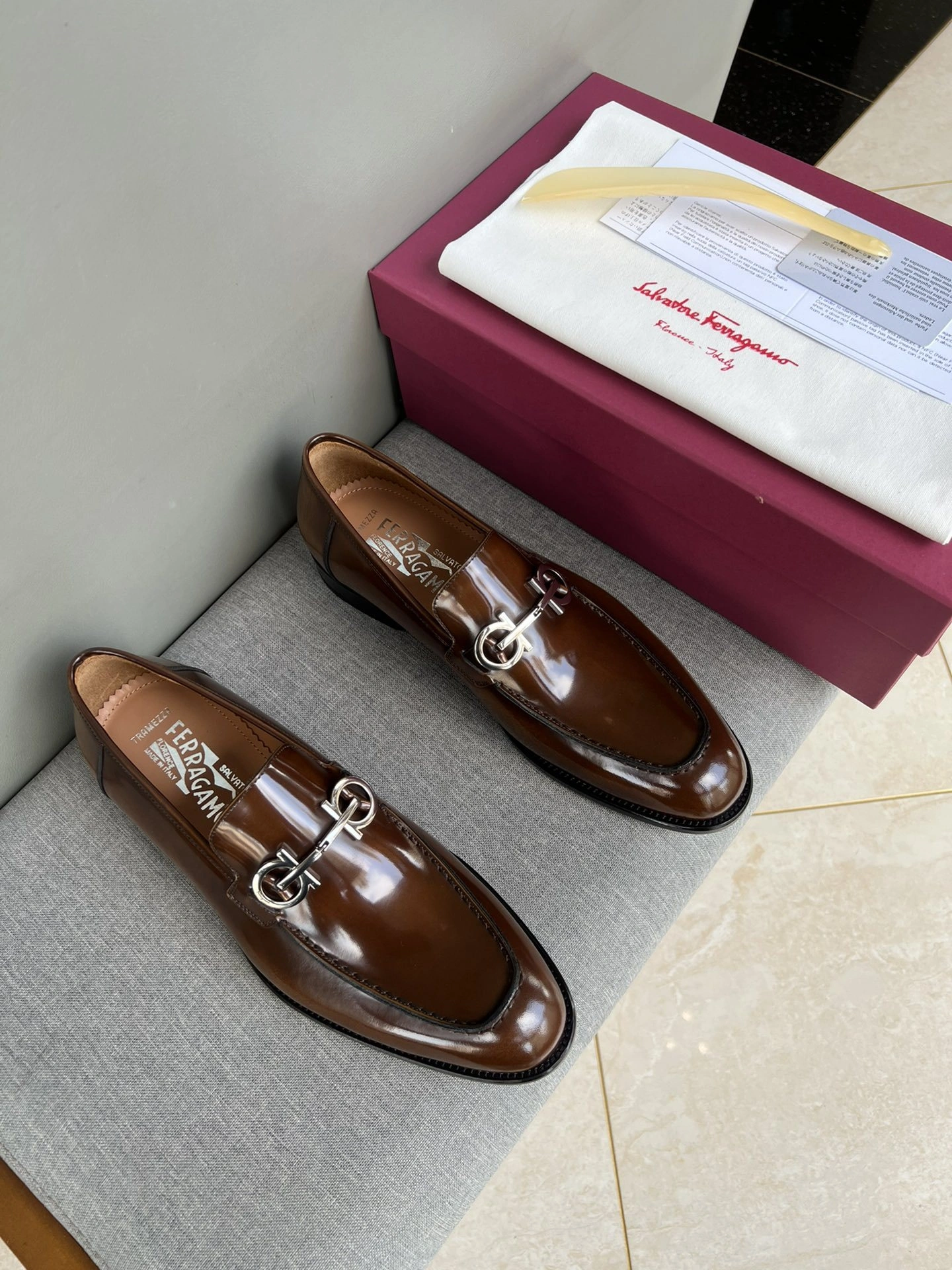 OOBB-- 021117 758314 cowhide item:D-X158A1069