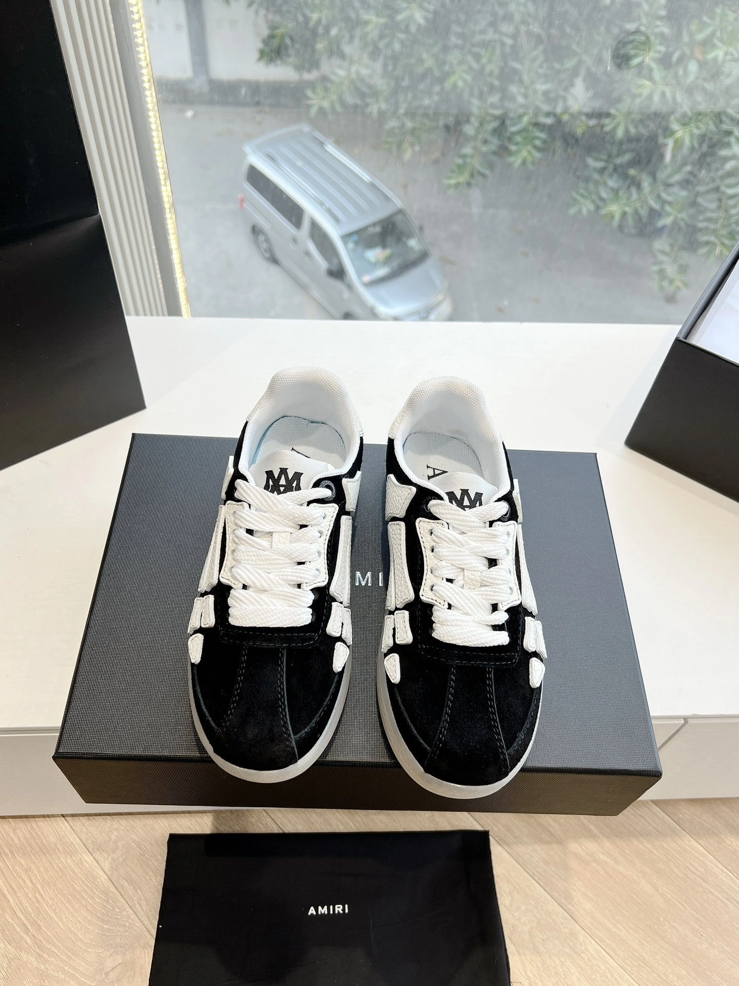 OOBB-- 17iri AMFOSR1102-001 sunset skate cowhide item:E-X187A1028