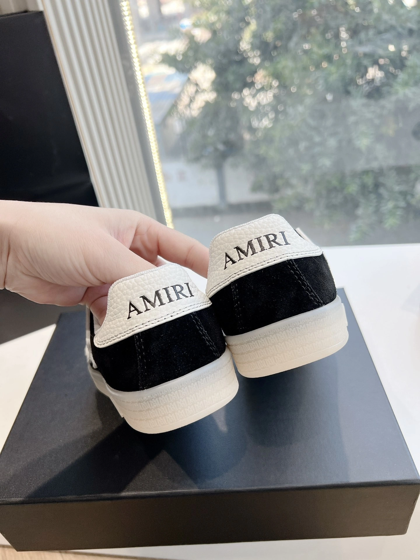 OOBB-- 17iri AMFOSR1102-001 sunset skate cowhide item:E-X187A1028