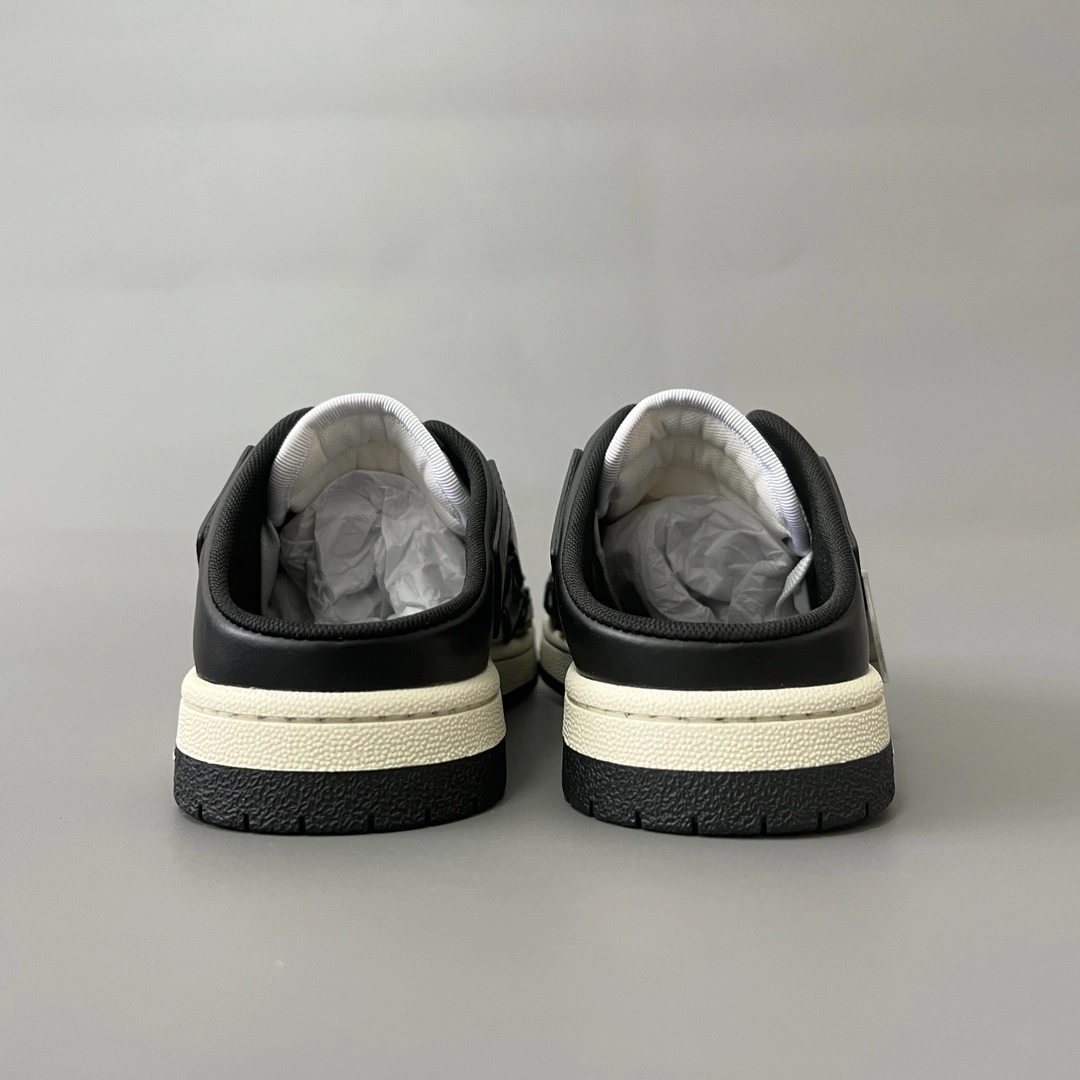 OOBB-- 17iri PS23MFM001-004 calfskin item:E-X300H1216