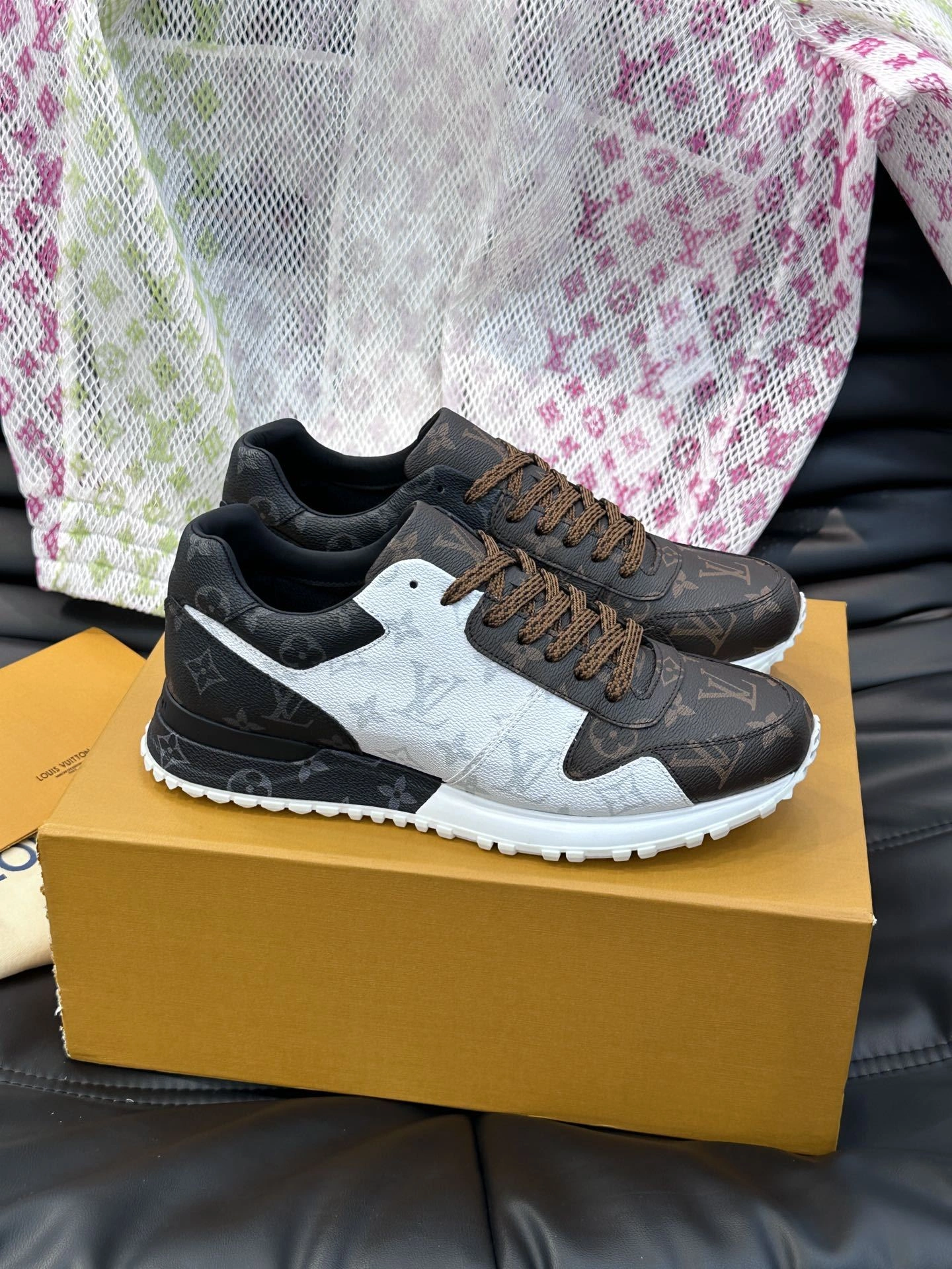 OOBB-- 1A3N7W cowhide item:D-X158M1121