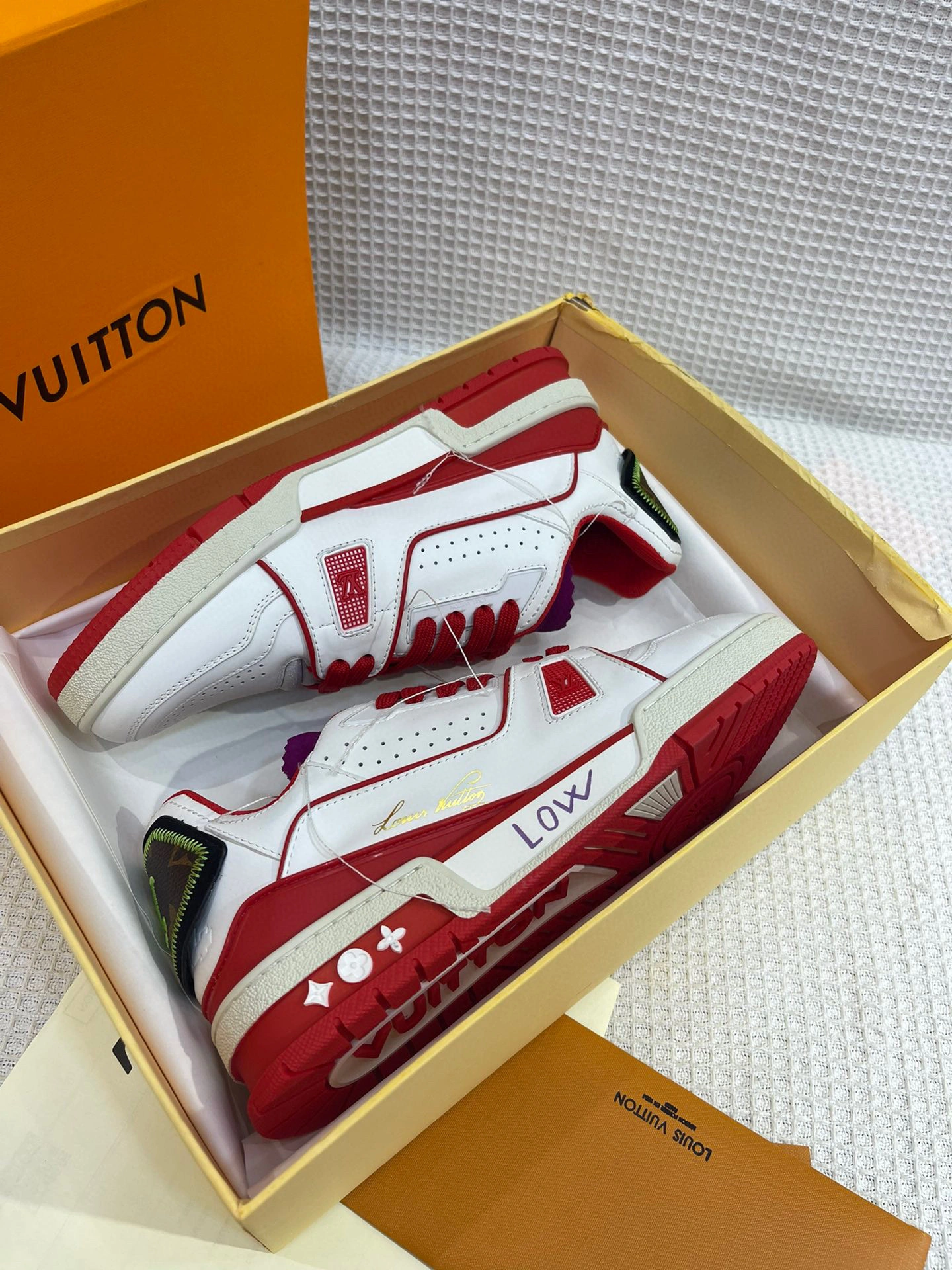 OOBB-- 1A9DA5 calfskin item：B-X000K0101C