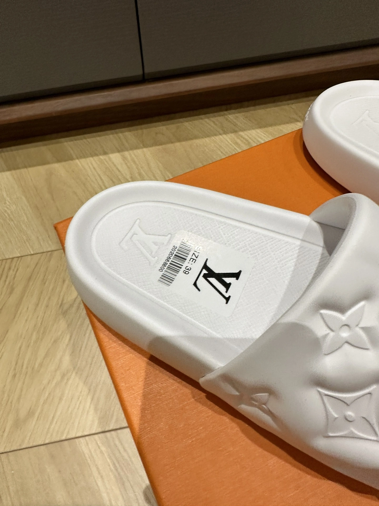 &OOBB-- 1A9FK3 item:C-X003F2133Y