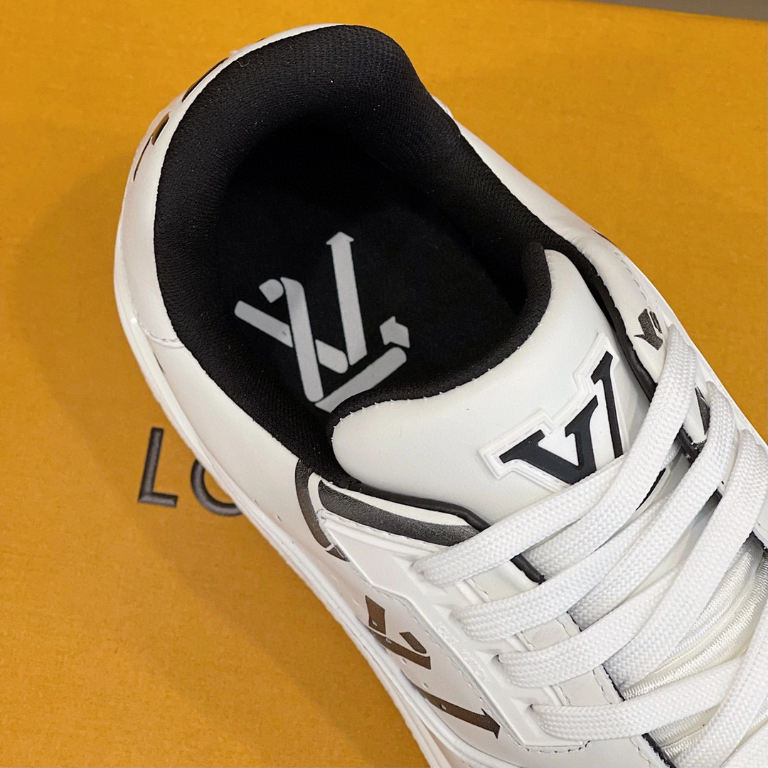 OOBB-- 1AAGXX 2022 TRAINER item：B-X032K0112C