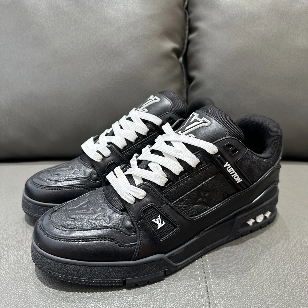OOBB-- 1AAREW Trainer cowhide item:D-X230M1210