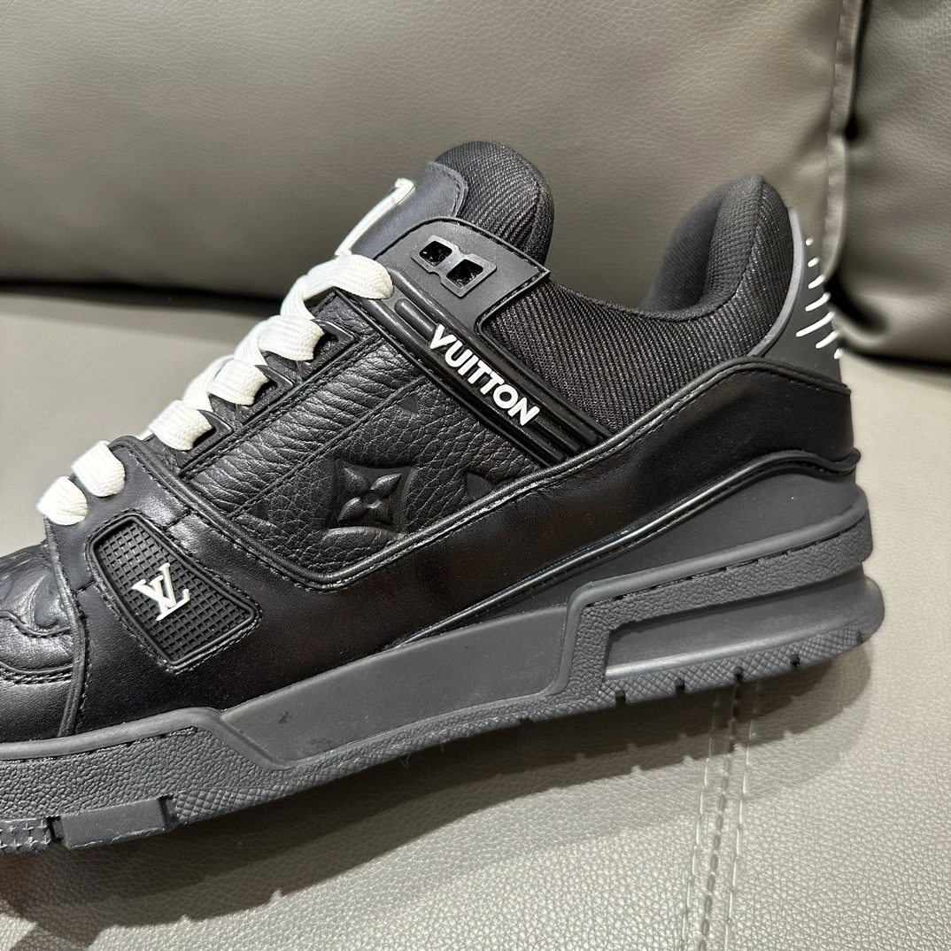 OOBB-- 1AAREW Trainer cowhide item:D-X230M1210