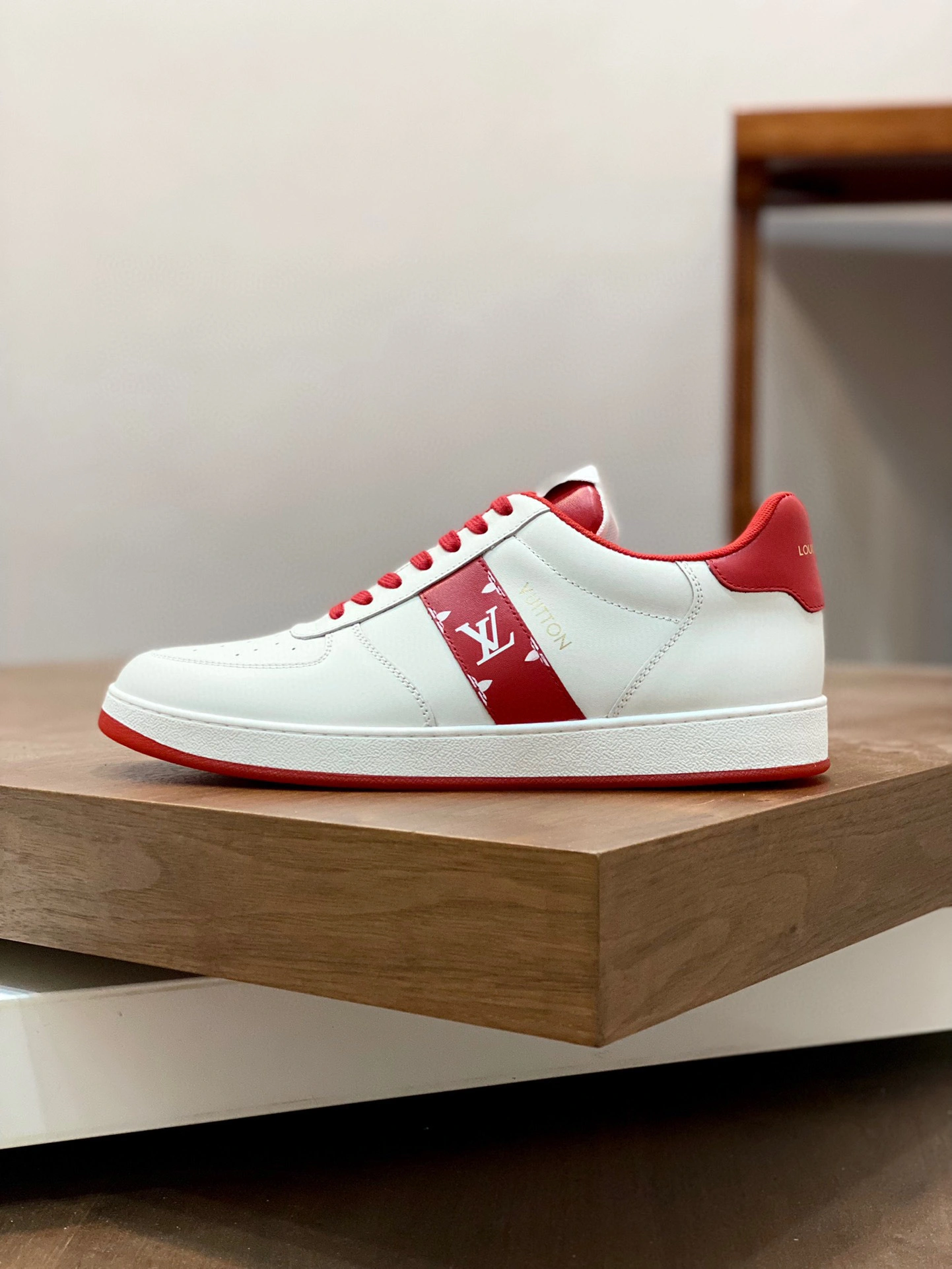 OOBB-- 1AAV9J calfskin item：B-X313K0305C