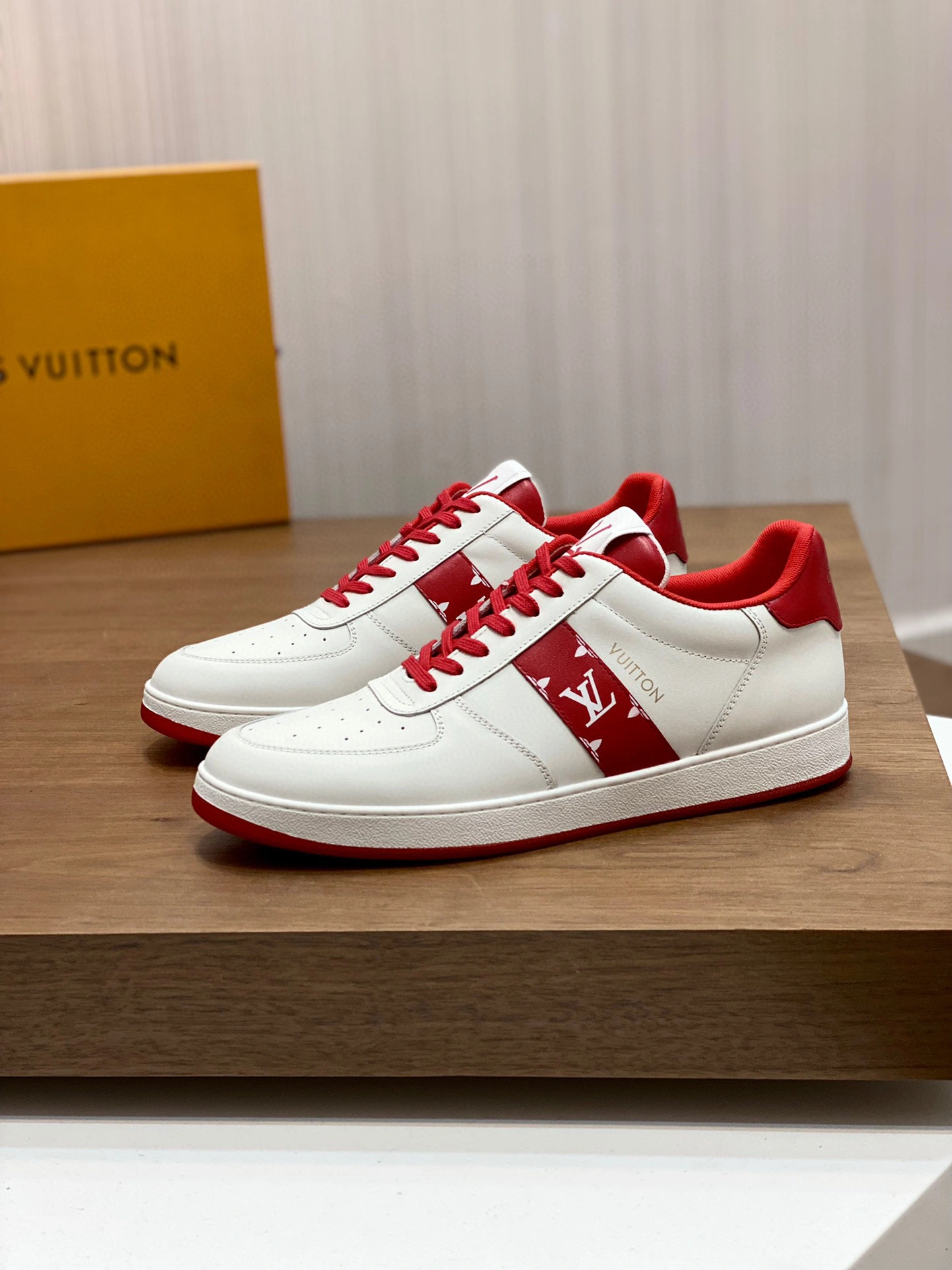OOBB-- 1AAV9J calfskin item：B-X313K0305C
