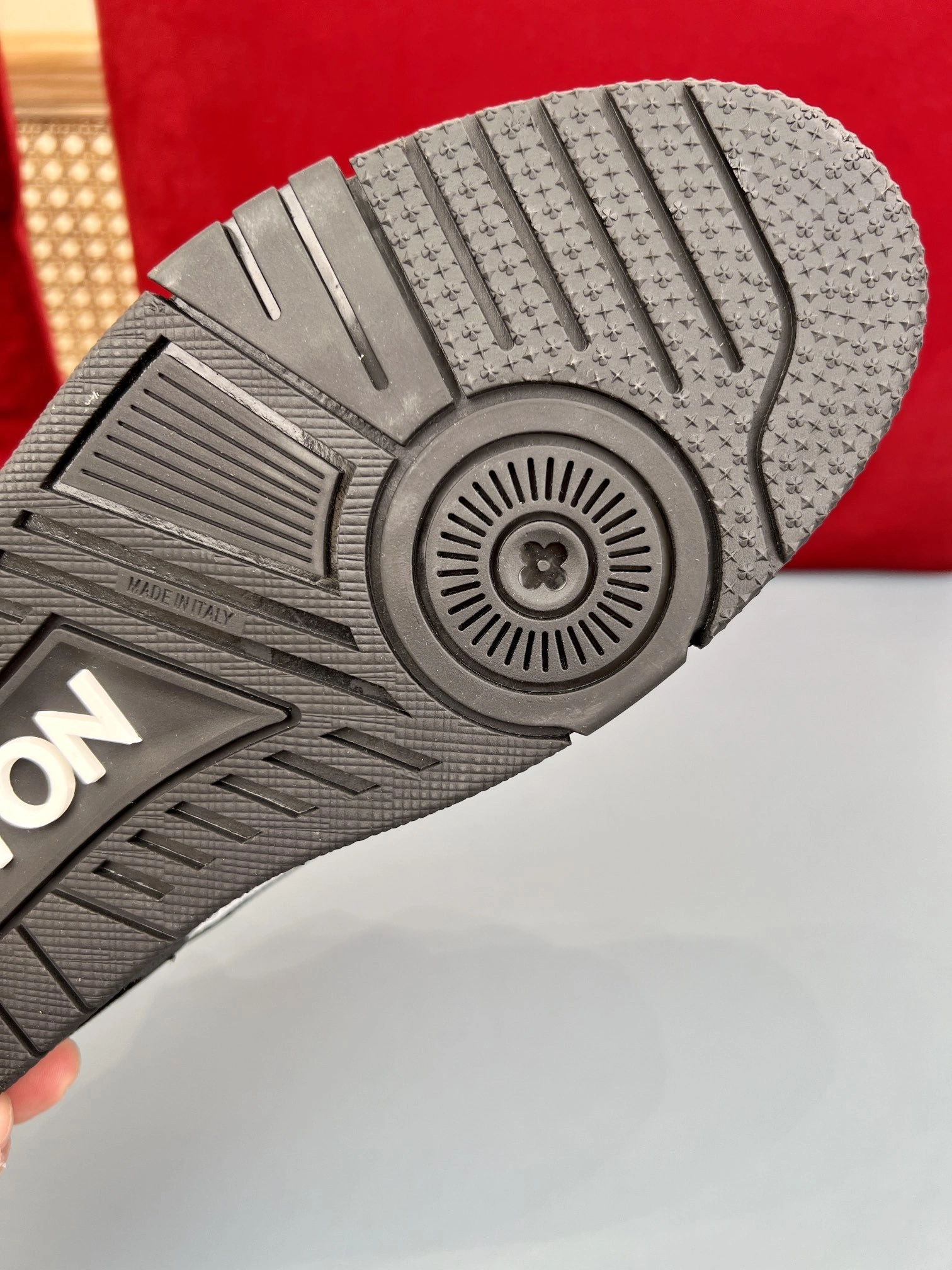 OOBB-- 1AB9WX item:C-X430F0927Y