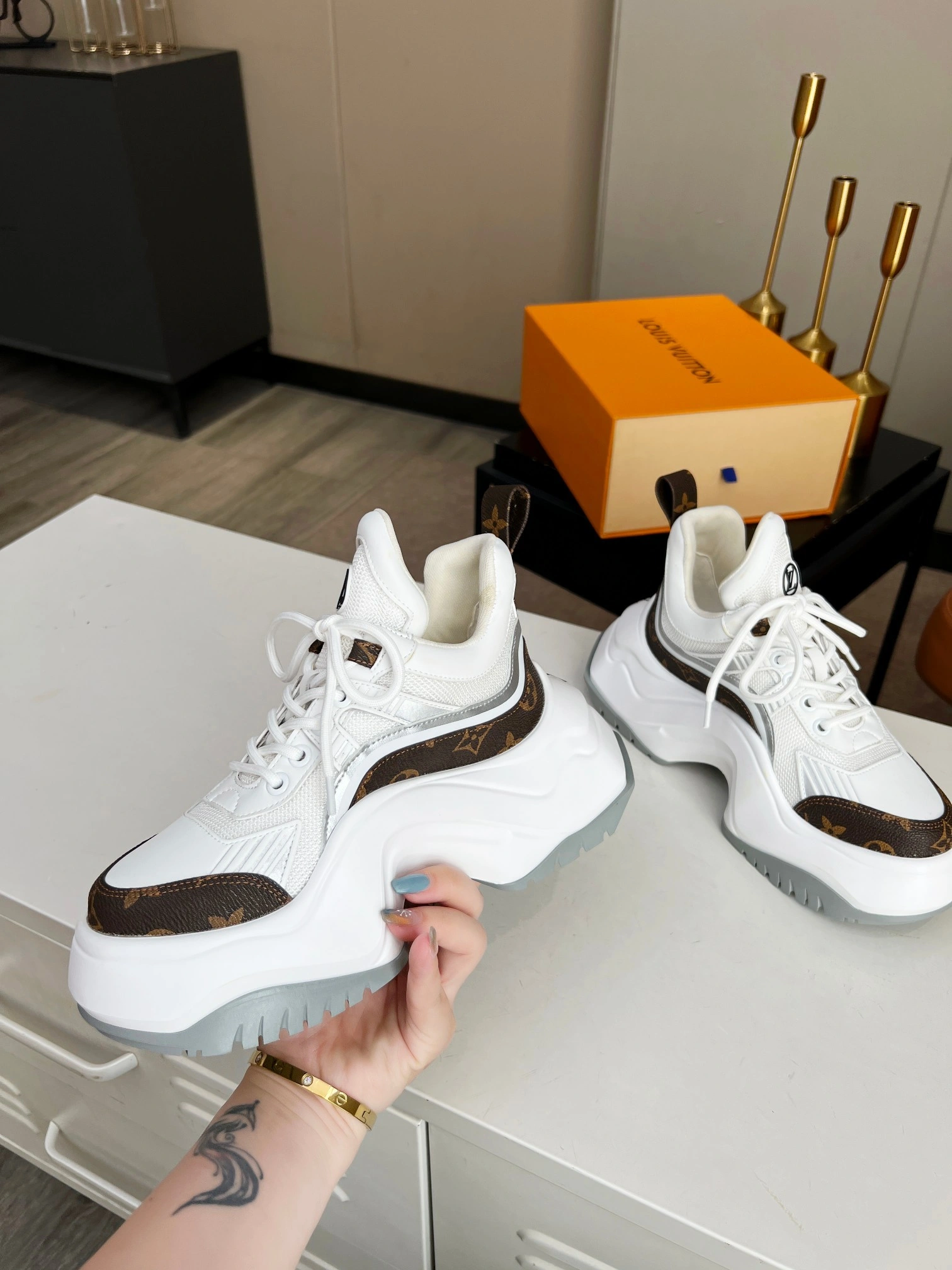 OOBB-- 1ABHZR 1ABHZN item:C-X158G1902Y