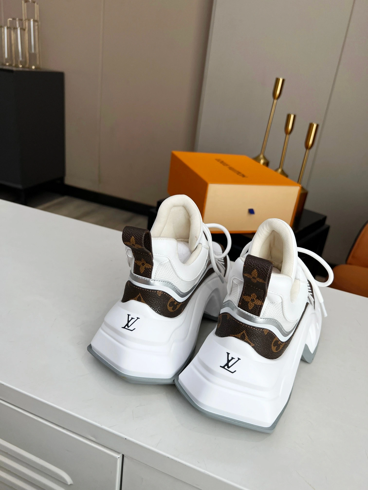 OOBB-- 1ABHZR 1ABHZN item:C-X158G1902Y