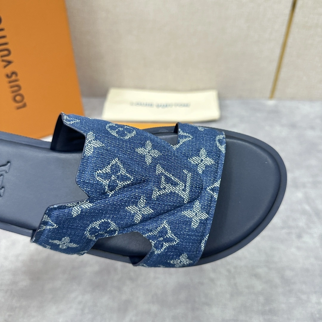 OOBB-- 1AC69V Calfskin item:D-X158M1211