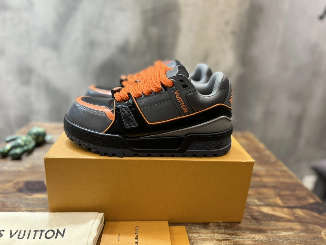 OOBB-- 1ACF6G Calfskin item: D-X158B2342