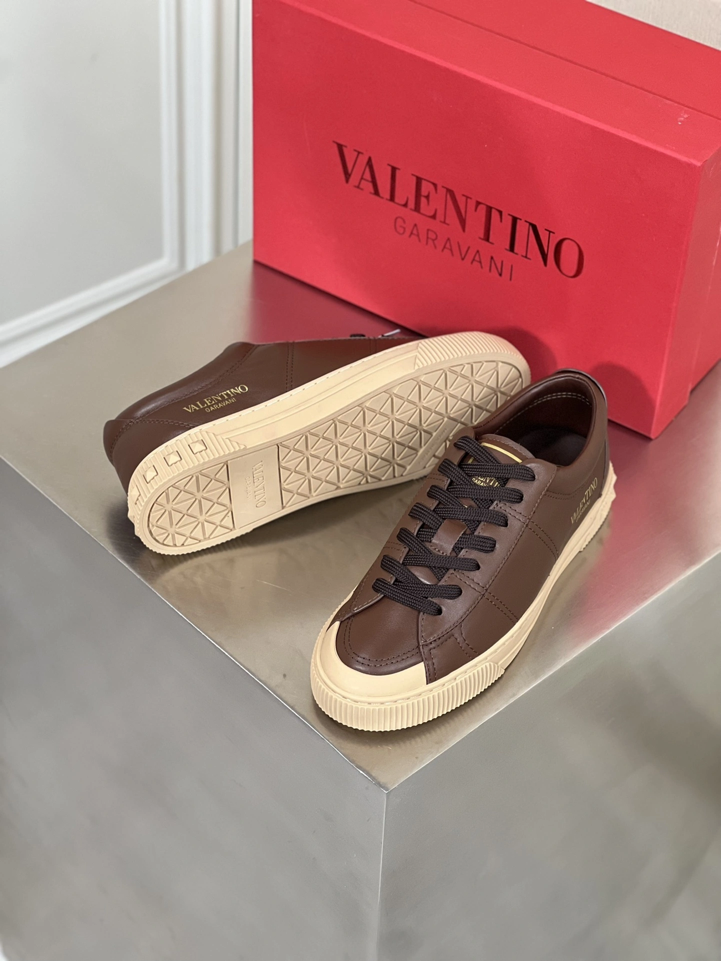 &OOBB-- 1Y2S0F90JKDKG8 Calfskin CITYPLANET logo item: D-X158B2361