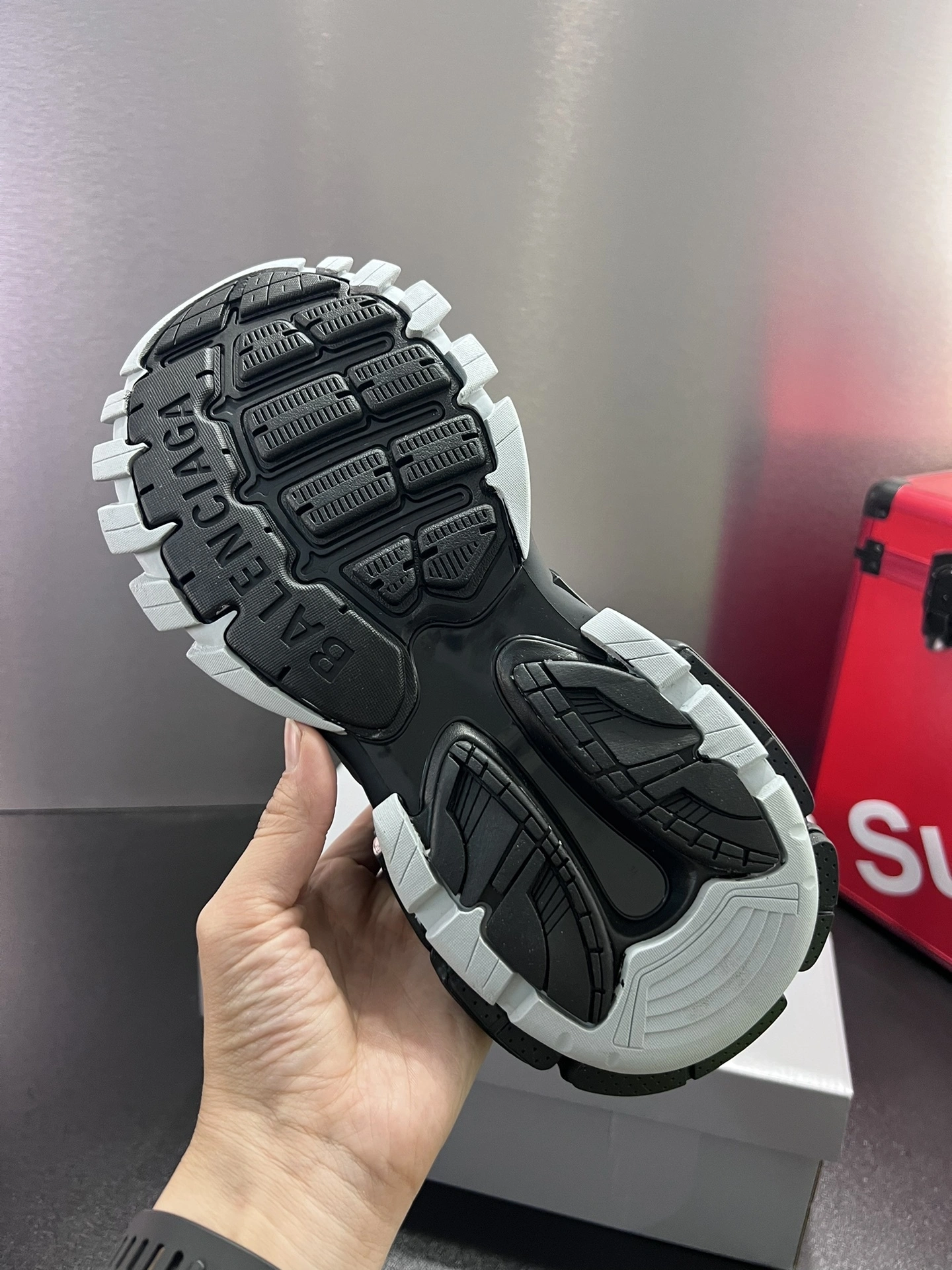 &OOBB-- 218593i161 542436W2FSC1081 track sneaker item:D-X000H2901