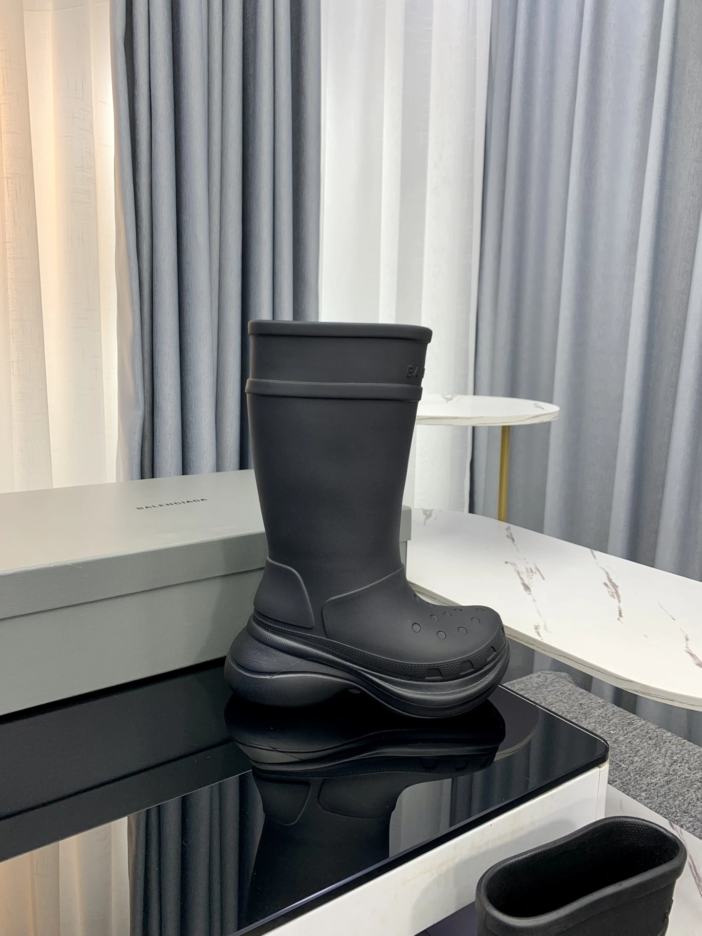 OOBB-- 218593i161 677384W1S8E100 Heel height ：6CM item:E-X302I1694H