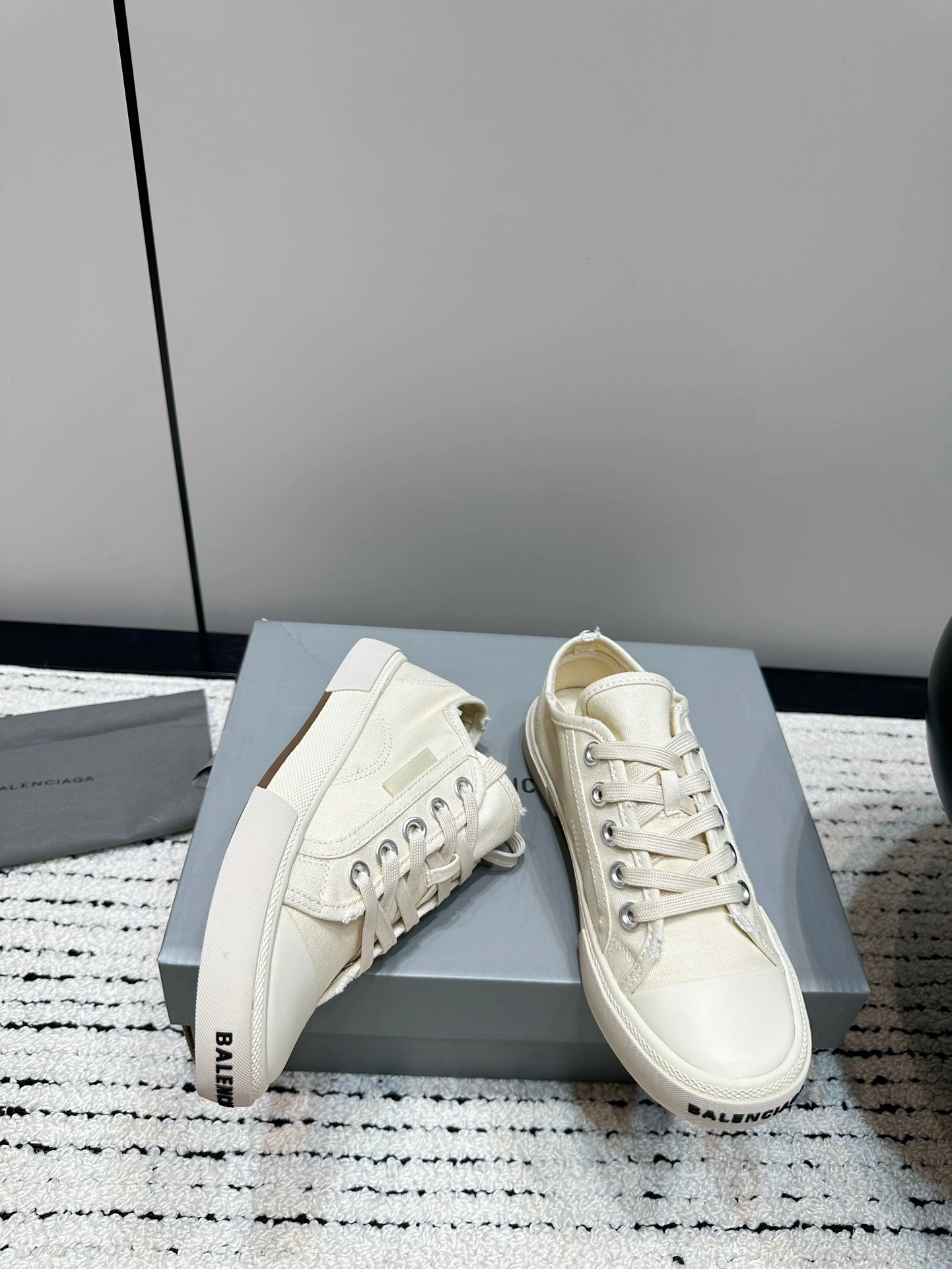 OOBB-- 218593i161 688757W3RC59090 Thick soles：3CM item:D-X000F1272