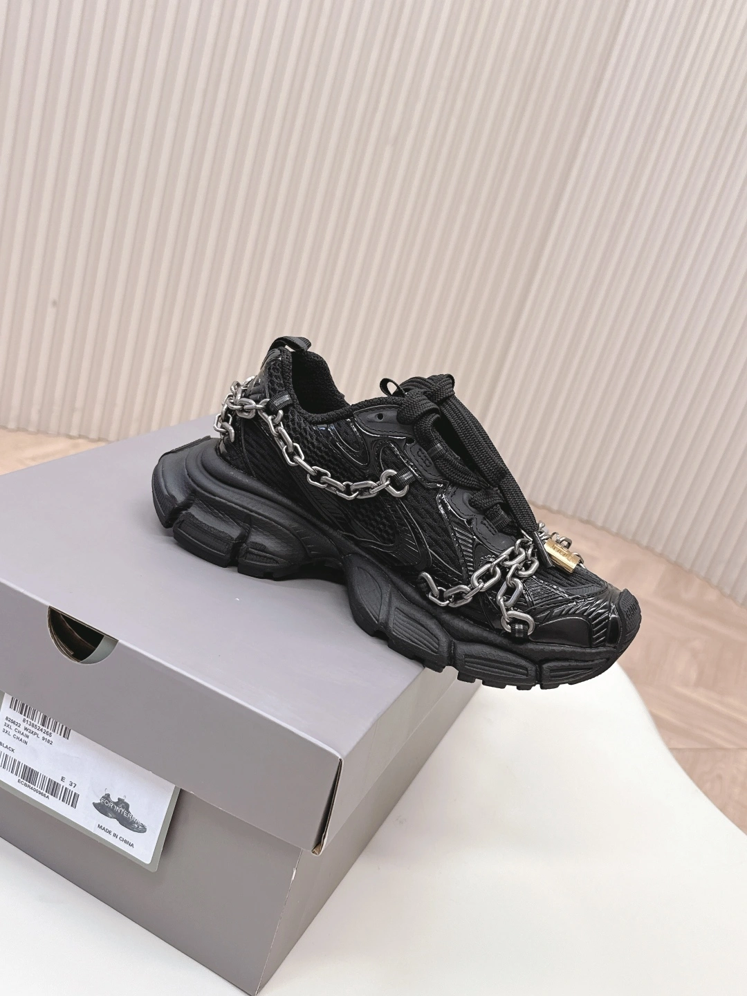 OOBB-- 218593i161 825622W3XPL1882 item：E-X02I1034