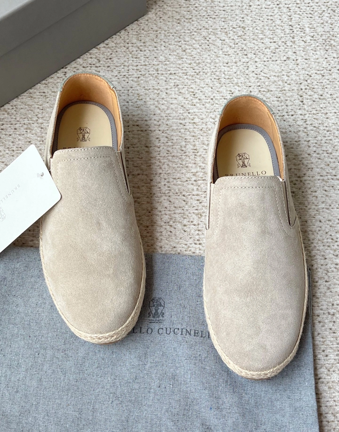 OOBB-- 2ru9588o MZUCCLI837C8162 Calfskin cowhide item:E-X000J0923